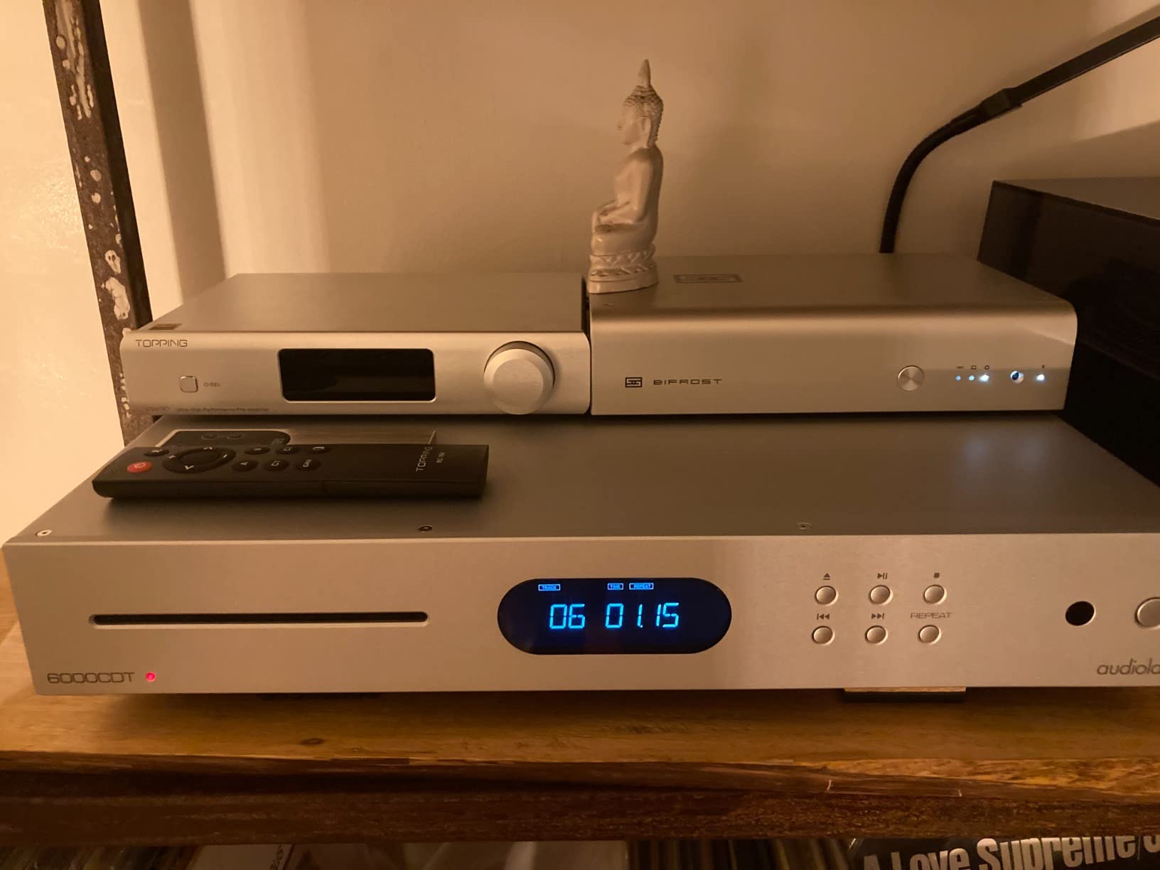 Audiolab 6000CDT Dedicated CD Transport with Remote (Silver) customer photo 1