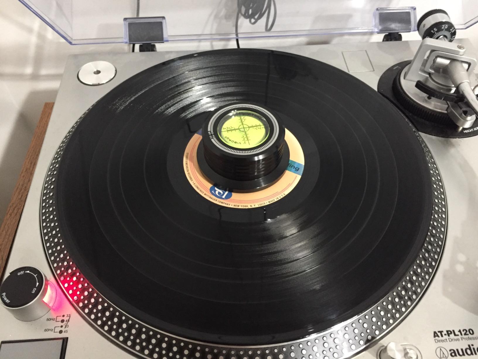Viborg LP628B Record Weight Stabilizer, Turntable Level and Strobe Scale All-in-one, 280G LP Disc Stabilizer Vinyl Clamp for Phonograph (60Hz, Black) customer photo 2