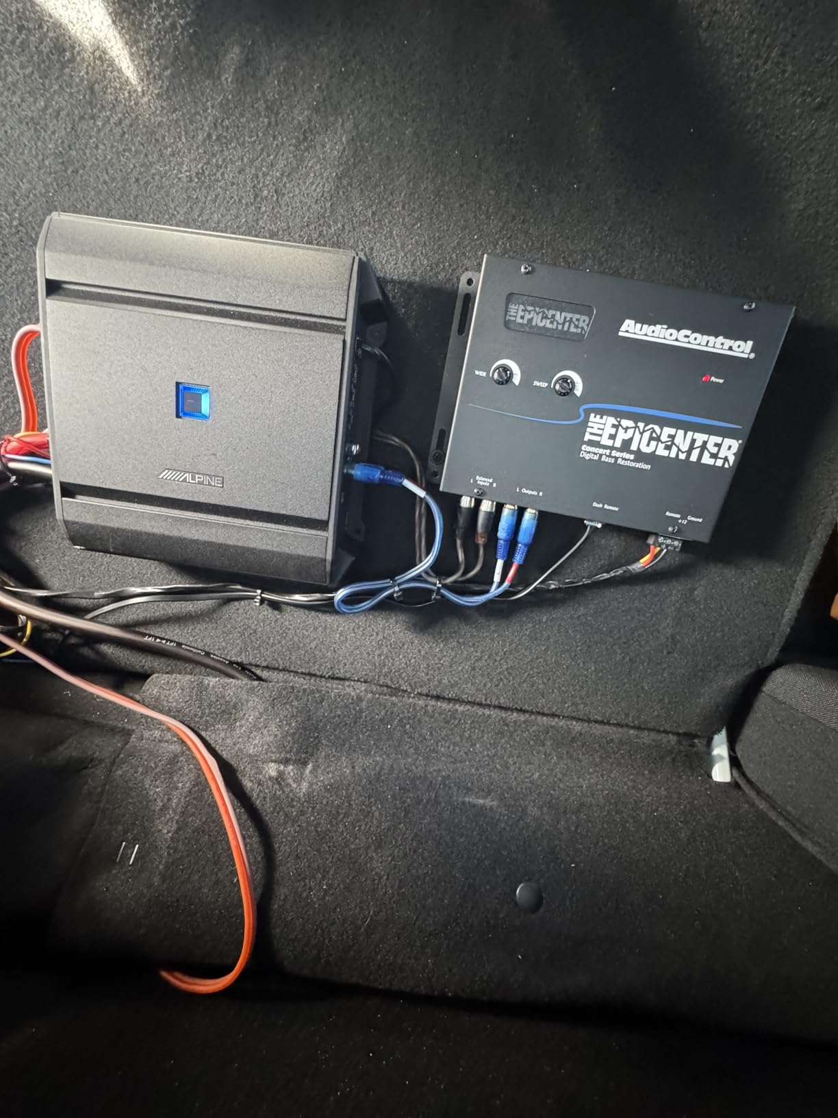 AudioControl The EPICENTER Concert Series Digital Bass Restoration Processor, Car Audio Bass Booster Enhancer with Included Dash Mount Wired Remote Control Knob, ParaBASS, Subsonic Filter customer photo 2