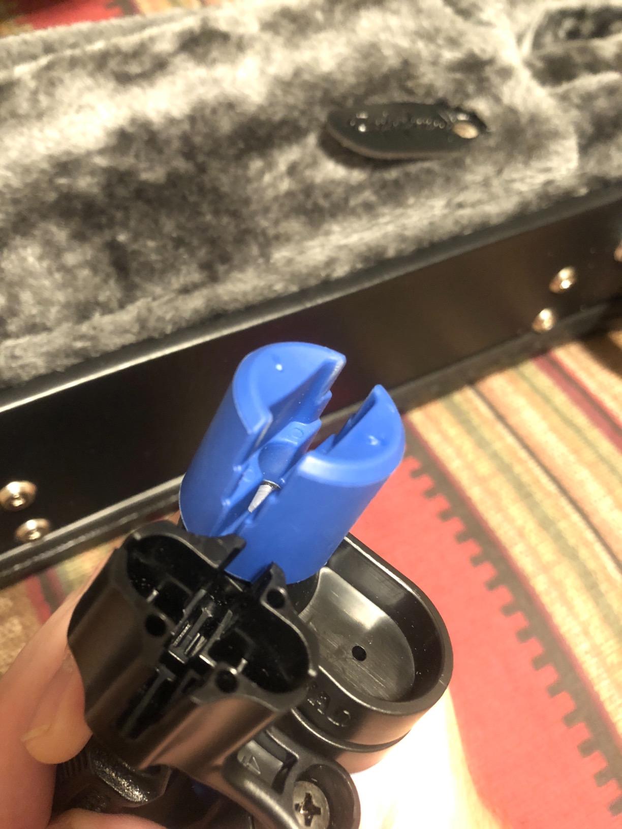 MusicNomad Grip Guitar String Peg Winder, Non-Scratch, Dual Bearing (MN221) customer photo 2
