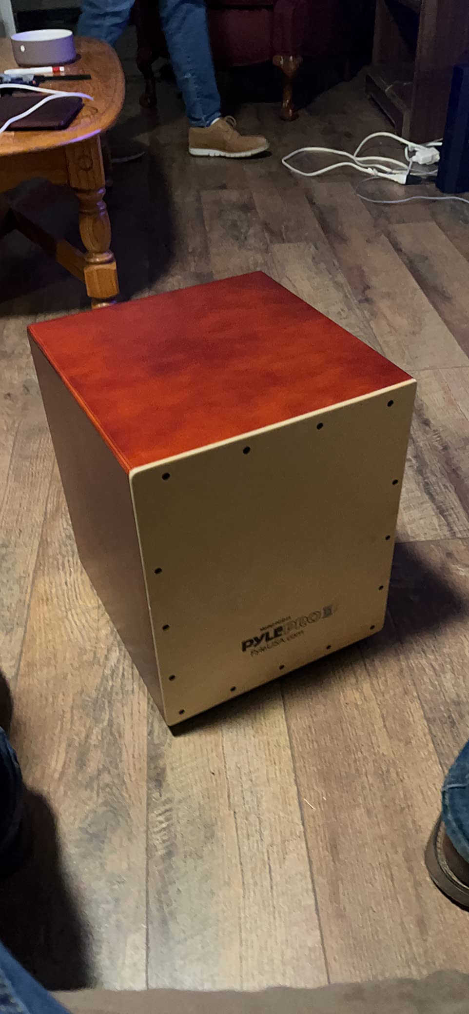 Pyle Stringed Jam Cajon, Handcrafted Birch Wood Percussion Box with Internal Guitar Strings, Compact & Lightweight Acoustic Drum, Anti-Vibration Feet, Brown (PCJD15) customer photo 2
