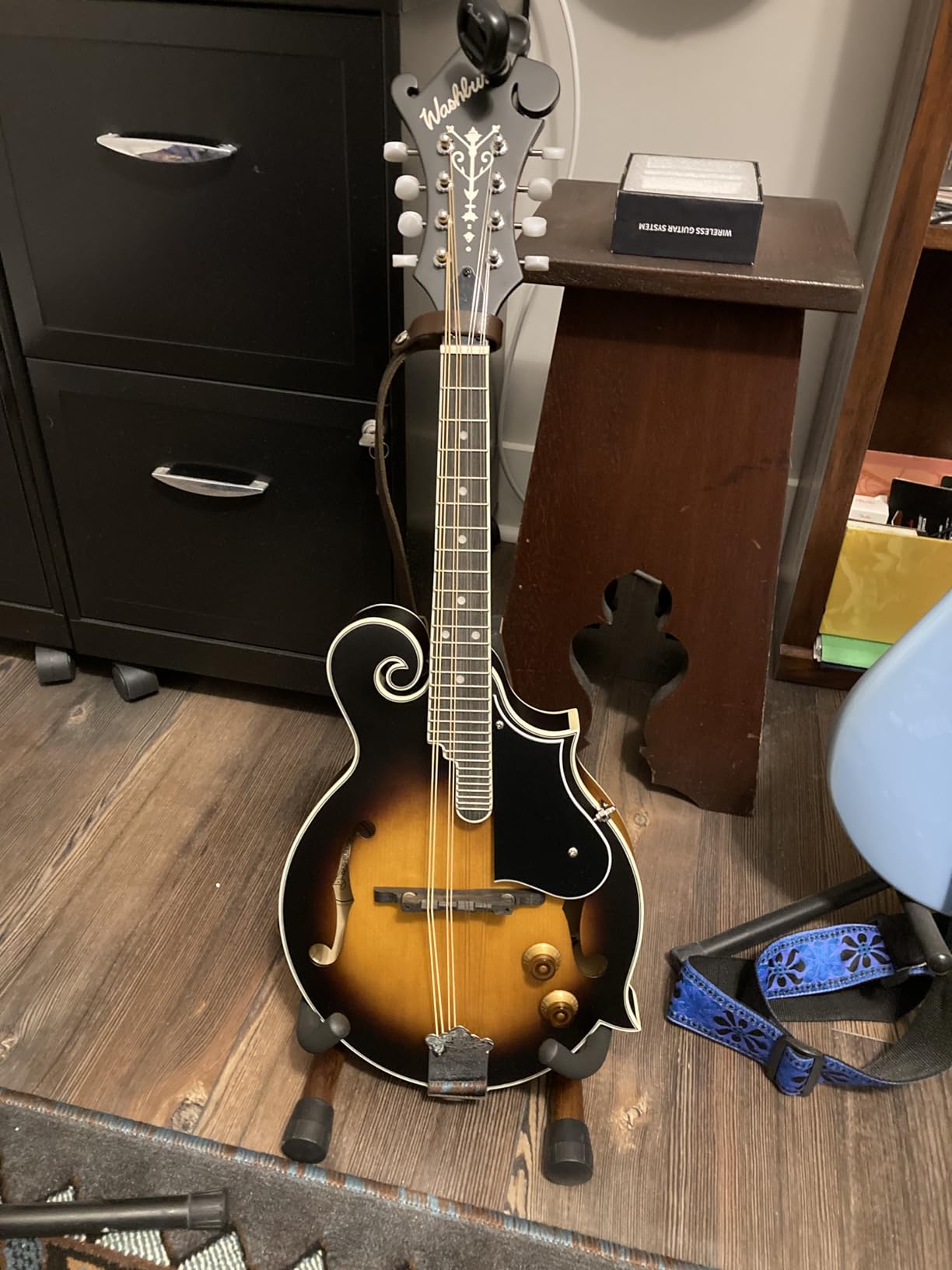 Washburn M108SWK-D Americana Series F Style Mandolin, Vintage Sunburst customer photo 1