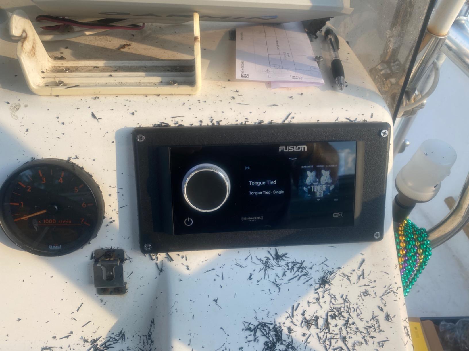 Garmin Fusion Apollo MS-RA770 Marine Stereo, With Built-in Wi-Fi, A Garmin Brand customer photo 1