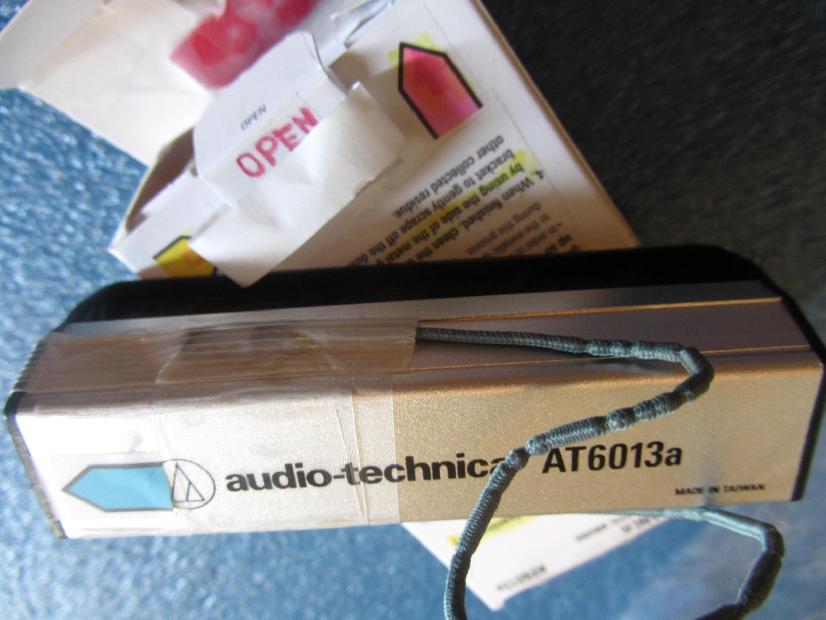 Audio-Technica AT6013a Dual-Action Anti-Static Record Cleaner customer photo 1