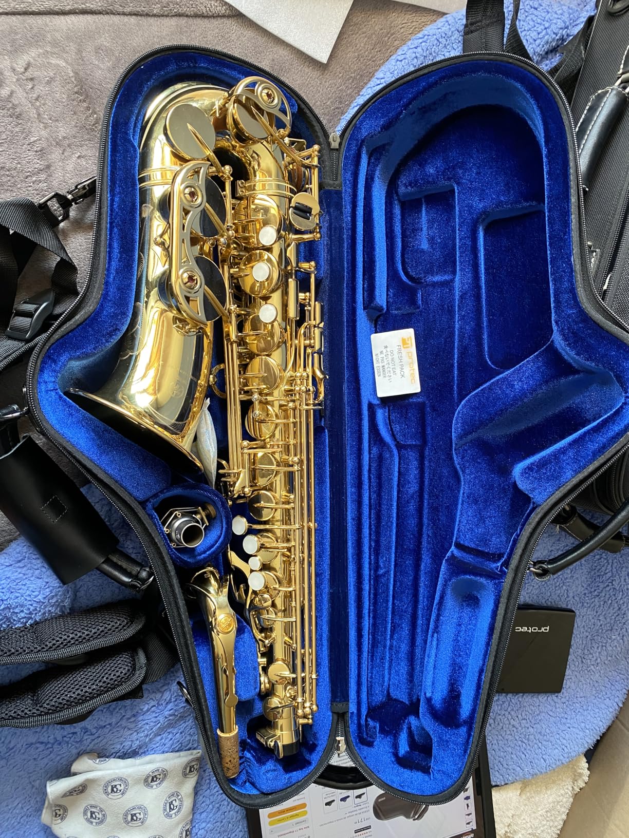 Protec Micro ZIP Alto Saxophone Case, Black, Model BM304CT customer photo 2