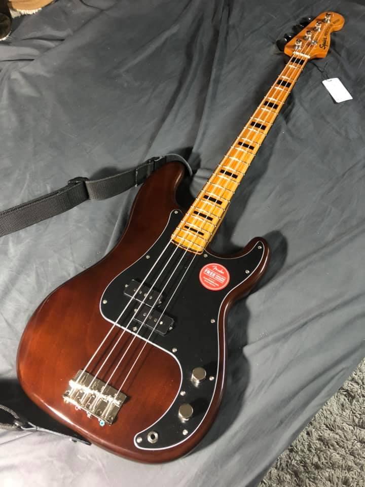Squier Classic Vibe 70s Precision Bass, Black, Maple Fingerboard customer photo 1
