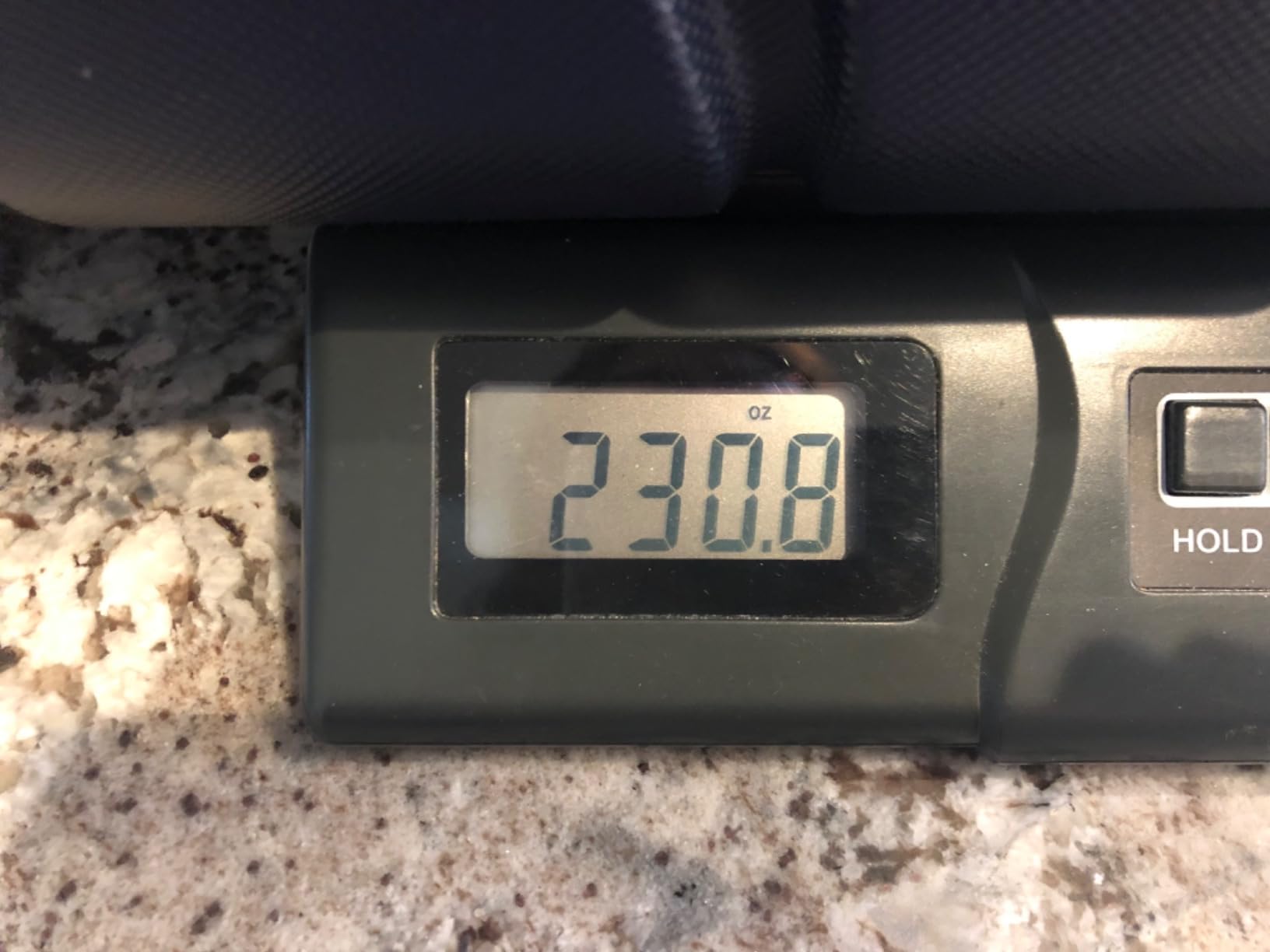 Luggage Scale, 110lb/50kg Luggage Weight Scale with Backlit LCD Display, Digital Fish Scale with Measuring Tape Portable Hanging Scale Suitcase Scale with Handle & Large Hook & 2 AAA Batteries customer photo 1