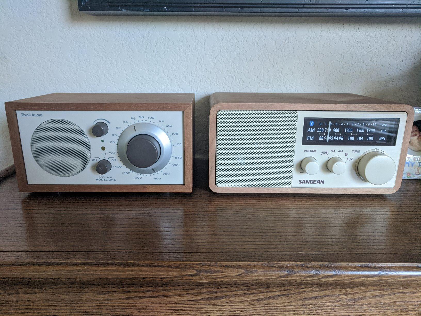Sangean WR-16SE AM/FM/Bluetooth/Aux-in/USB Phone Charging 45th Anniversary Special Edition Wooden Cabinet Radio customer photo 1