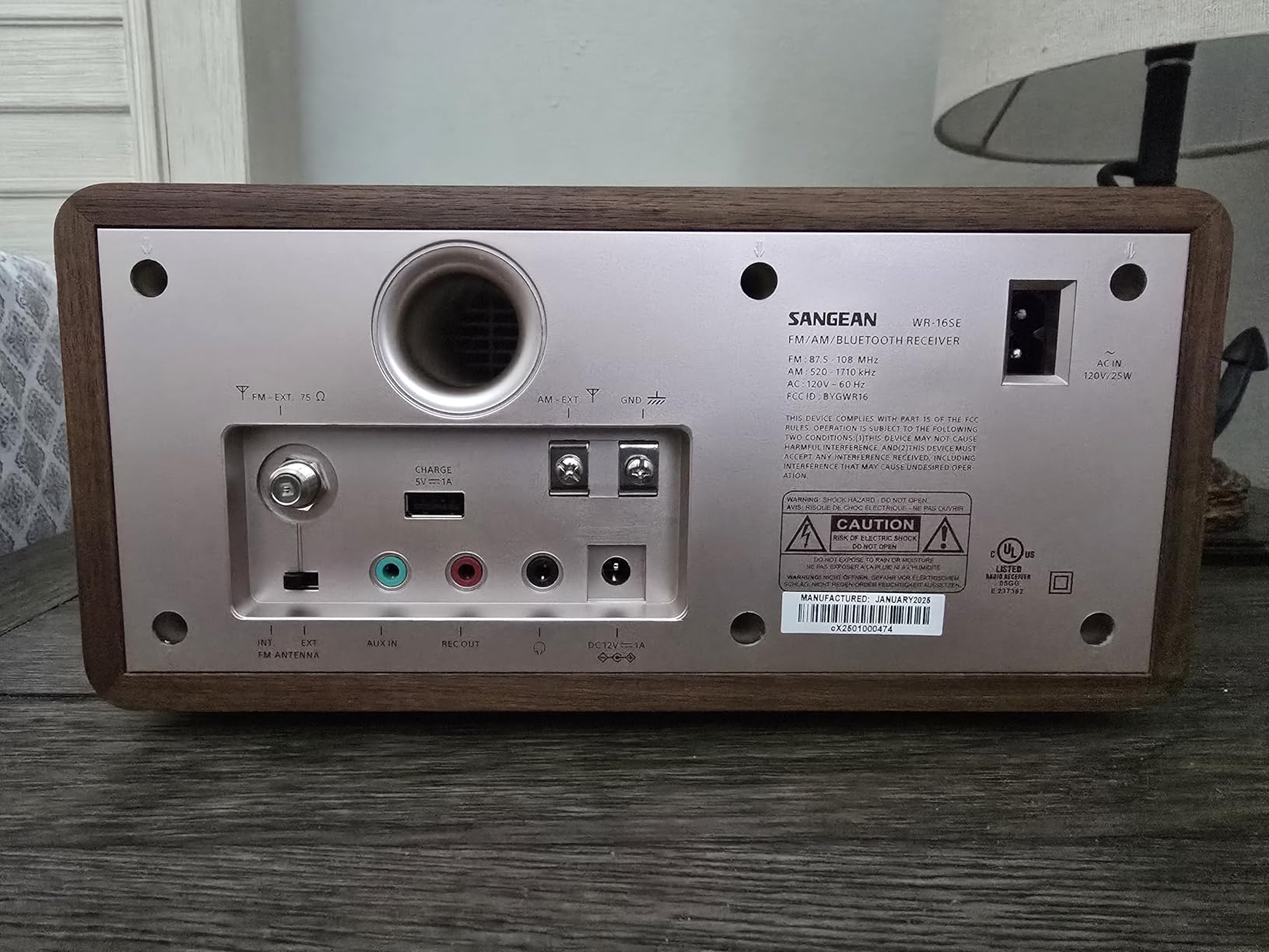 Sangean WR-16SE AM/FM/Bluetooth/Aux-in/USB Phone Charging 45th Anniversary Special Edition Wooden Cabinet Radio customer photo 2