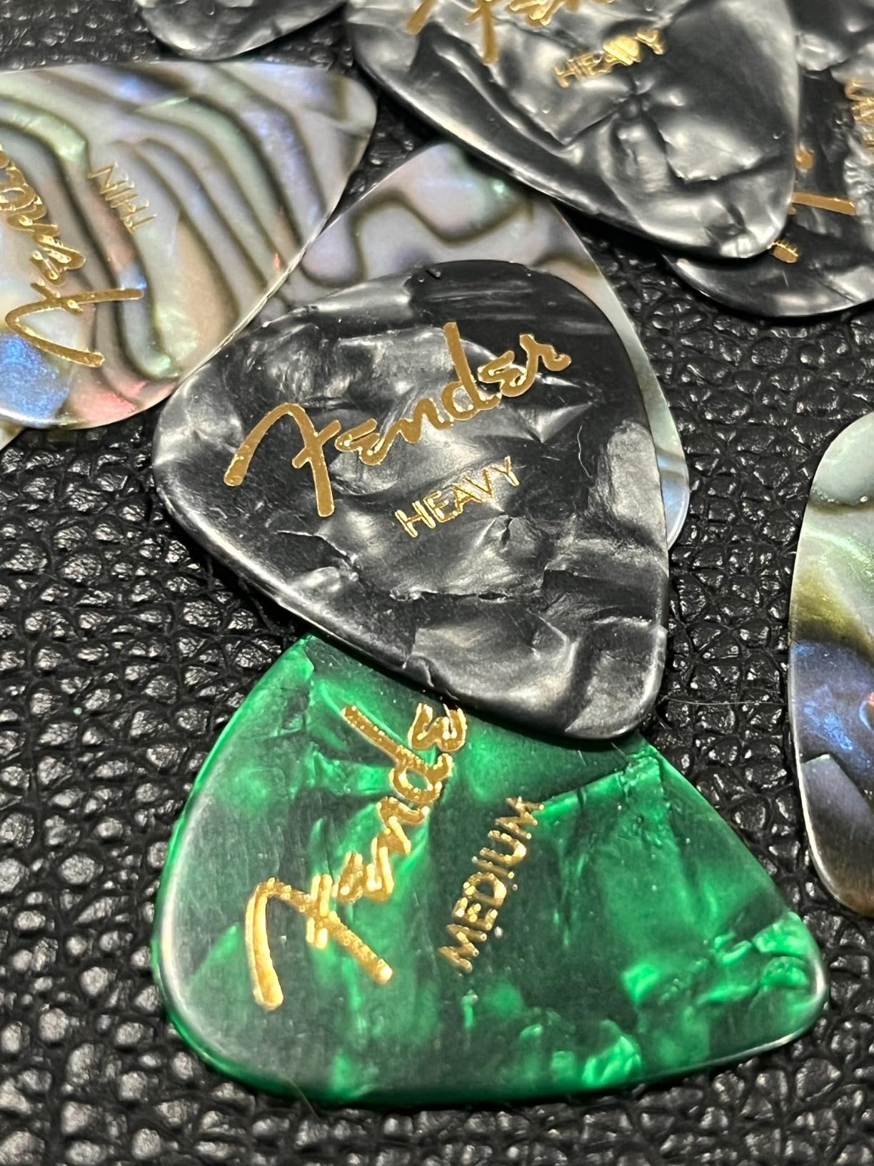 Fender Premium Picks Sampler - 12 Pack Includes Thin, Medium & Heavy Gauges (Austin Bazaar Exclusive) customer photo 2