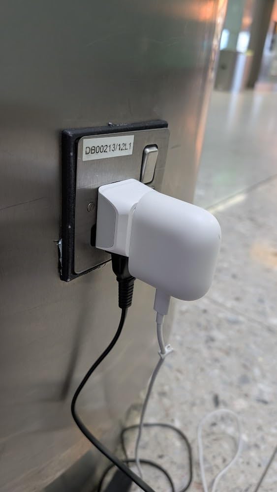 Ceptics 45W Universal Travel Adapter w/ 3 USB-A, 2 USB-C & Universal Input | International Power Adapter, Type A, C, G & I Plugs, Universal Socket for Global Compatibility, PD 45W Fast Charge customer photo 2
