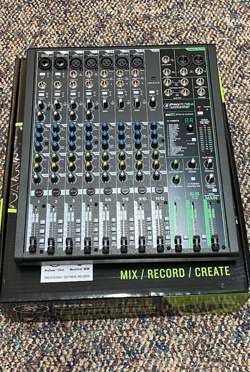 Mackie ProFX12v3 12-Channel Mixer with Built-in Effects and USB Bundle customer photo 2