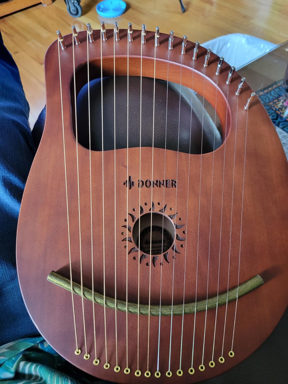 Donner 16-String Mahogany Lyre Harp Beginners Kit, Classic Greece, DLH-003 customer photo 2