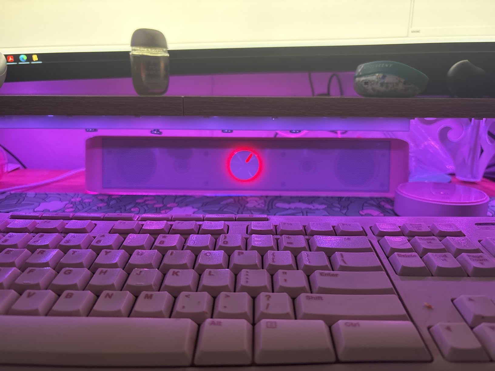 Redragon GS560 RGB Desktop Soundbar, 2.0 Channel Computer Speaker with Dynamic Lighting Bar Audio-Light Sync, USB Powered customer photo 1