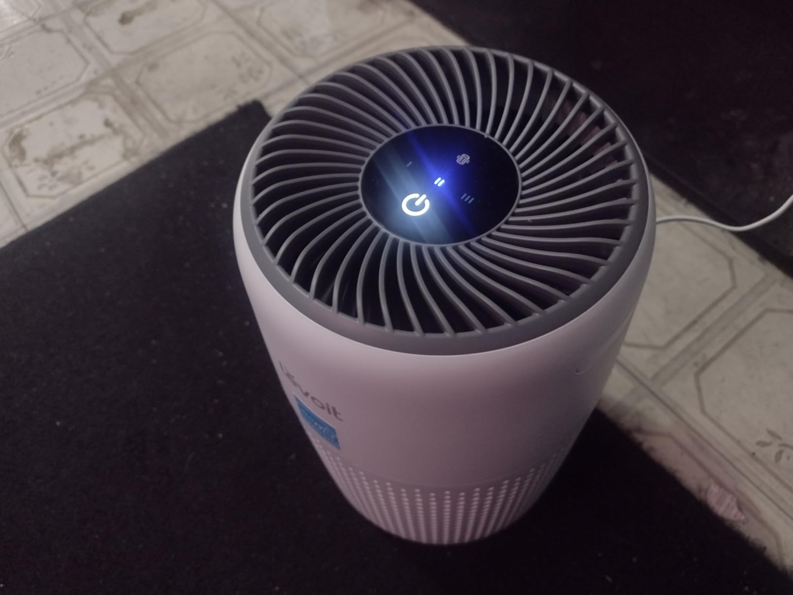 Levoit Air Purifiers for Bedroom Home Pets Dorm Room, Small Air Purifiers customer photo 1