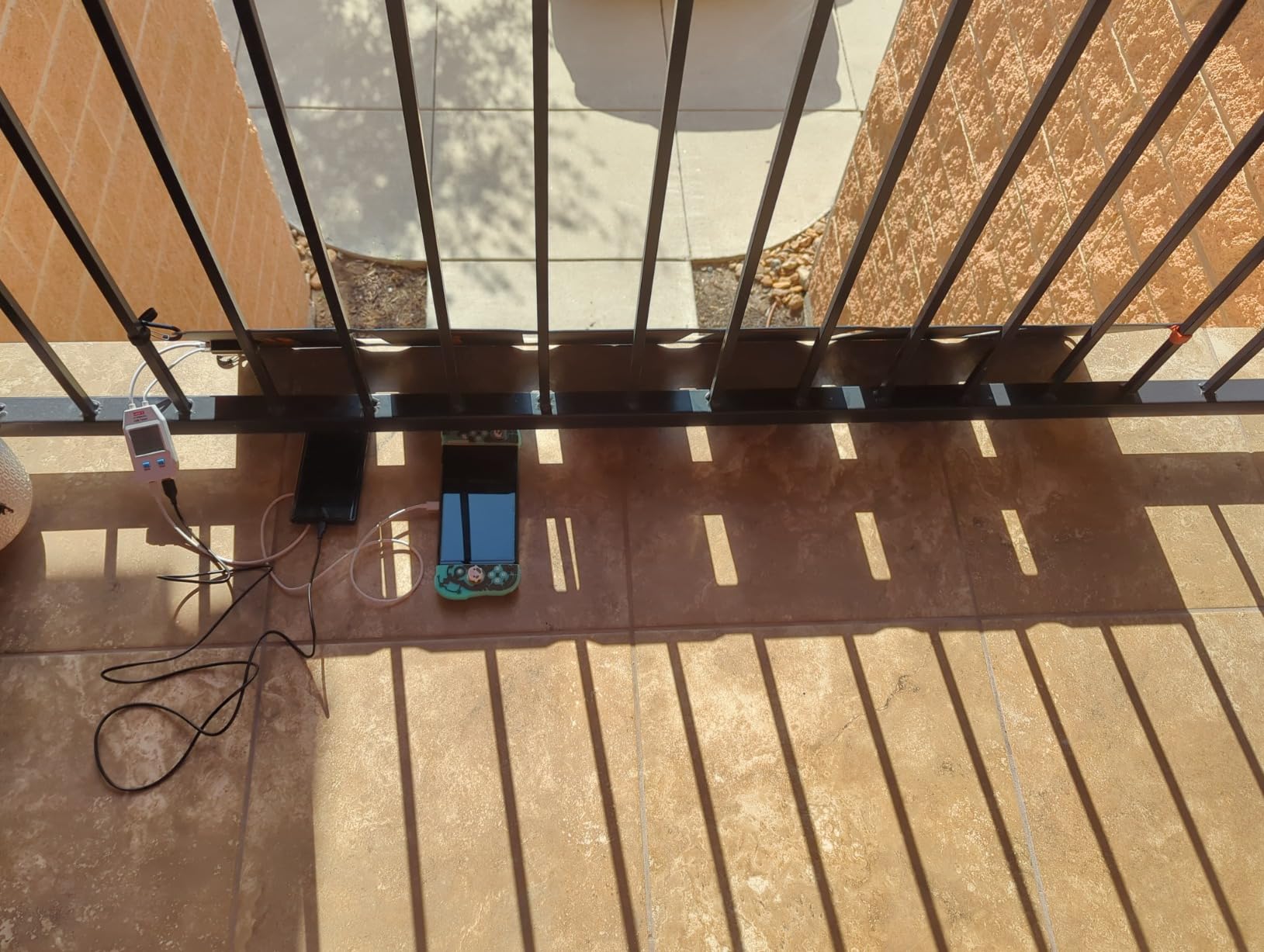 FlexSolar 40W Foldable Solar Panel Charger, USB-C USB-A & DC Outputs customer photo 2