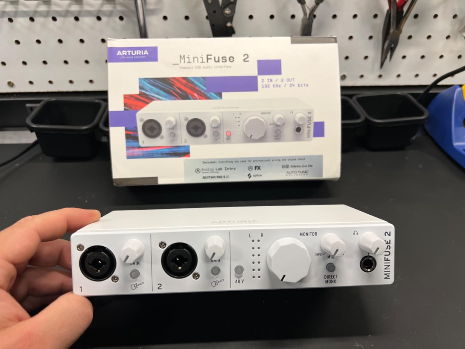 Arturia MiniFuse USB Audio & MIDI Interface, MiniFuse 2 customer photo 1