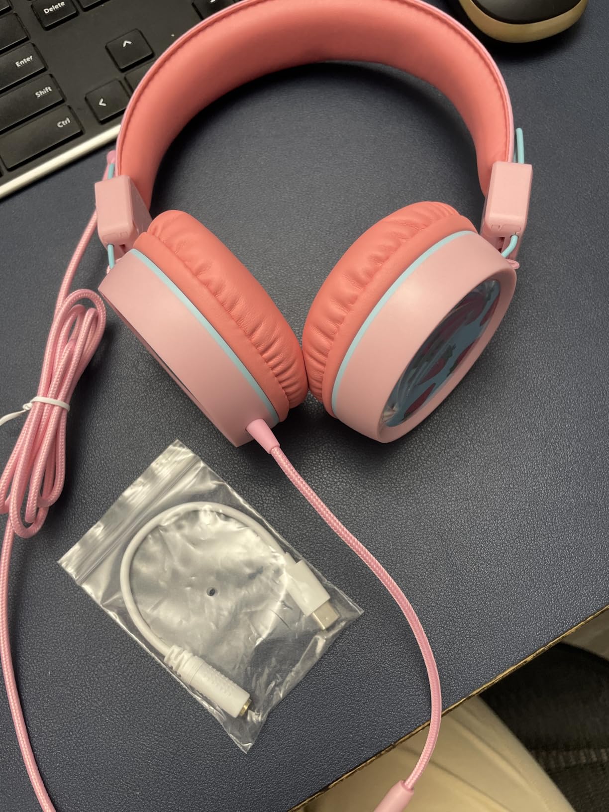 New Bee Kids Headphones Wired for School with Mic, Safe Volume Limited | Foldable, Stereo Sound, Lightweight Headphones for Girl/Mac/Android/Kindle/Tablet/Pad customer photo 2