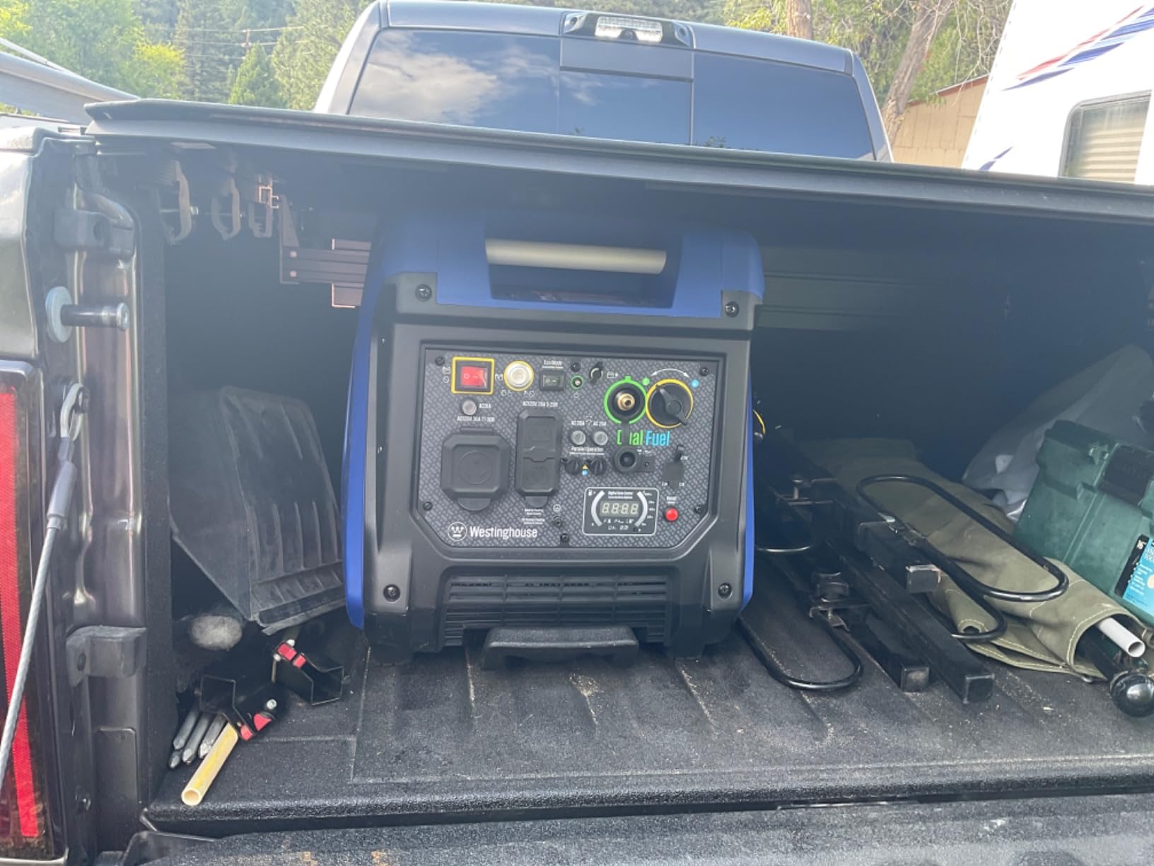 Westinghouse 5000 Peak Watt Super Quiet Dual Fuel Portable Inverter Generator, Remote Electric Start, Gas & Propane Powered, RV Ready 30A Outlet, Parallel Capable customer photo 1
