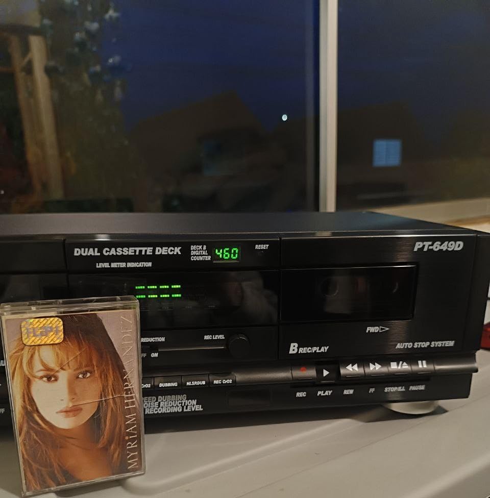 PyleUsa Dual Stereo Cassette Tape Deck - Double Cassette Recorder w/ MP3 Music Converter, RCA for Recording, Dubbing, USB, Retro Design customer photo 2