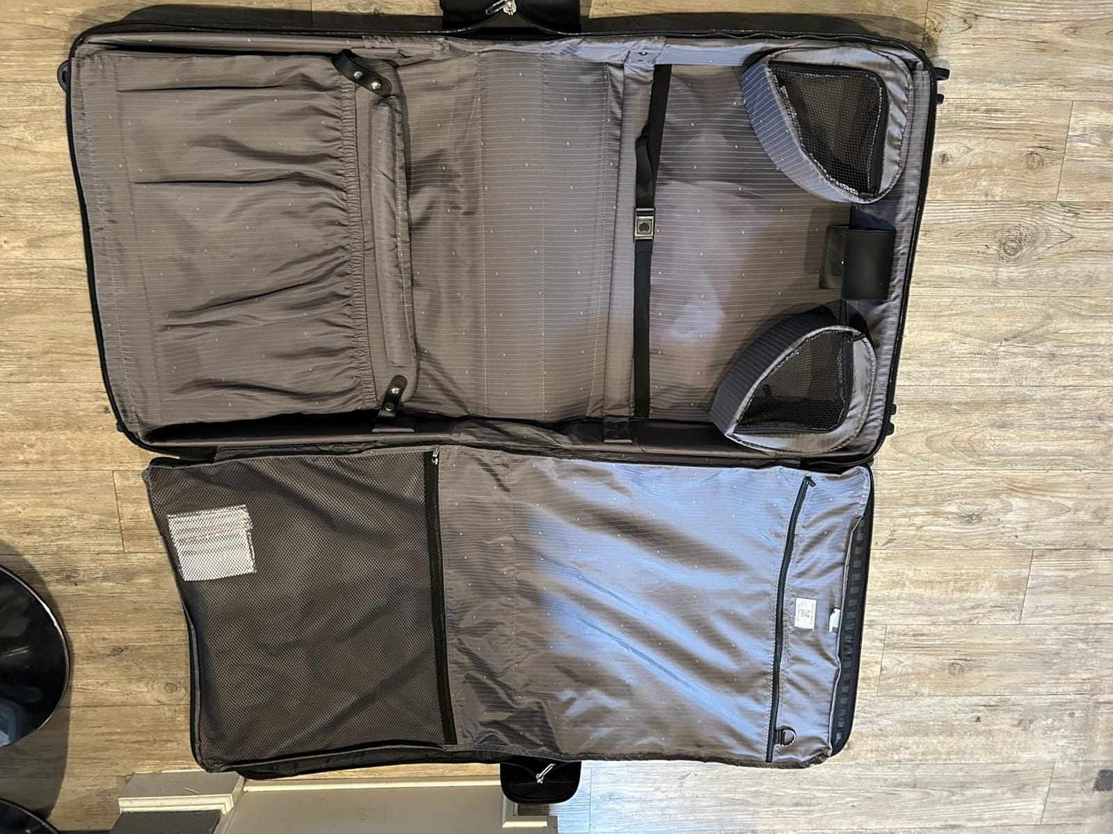 DELSEY Paris Helium DLX, Rolling Garment Bag with Wheels, Black | Checked In Travel Garment Bag, Lightweight Construction, Spinner Wheels, SECURITECH Zip, Suit and Dresses Rolling Travel Bag customer photo 2