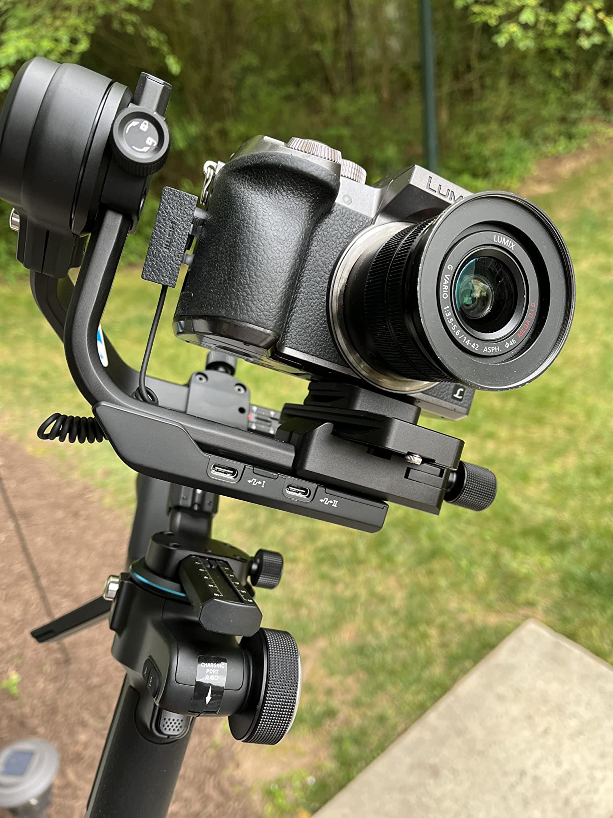 FeiyuTech SCORP-C Gimbal Stabilizer for Cameras DSLR and Mirrorless Camera, 3-Axis Camera Gimbal, 5.5lbs Payload, for Sony, Canon, Nikon customer photo 2