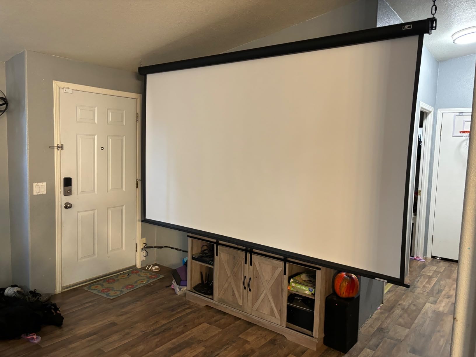 BenQ TH575 1080p 3800 Lumens Home Entertainment Projector 16ms Low Latency | 3800 Lumens, 16.7ms Low Latency, Enhanced Game Mode, Dual HDMI, 1.1x Zoom, 3D Ready, Auto Vertical Keystone, 3 year warranty customer photo 1