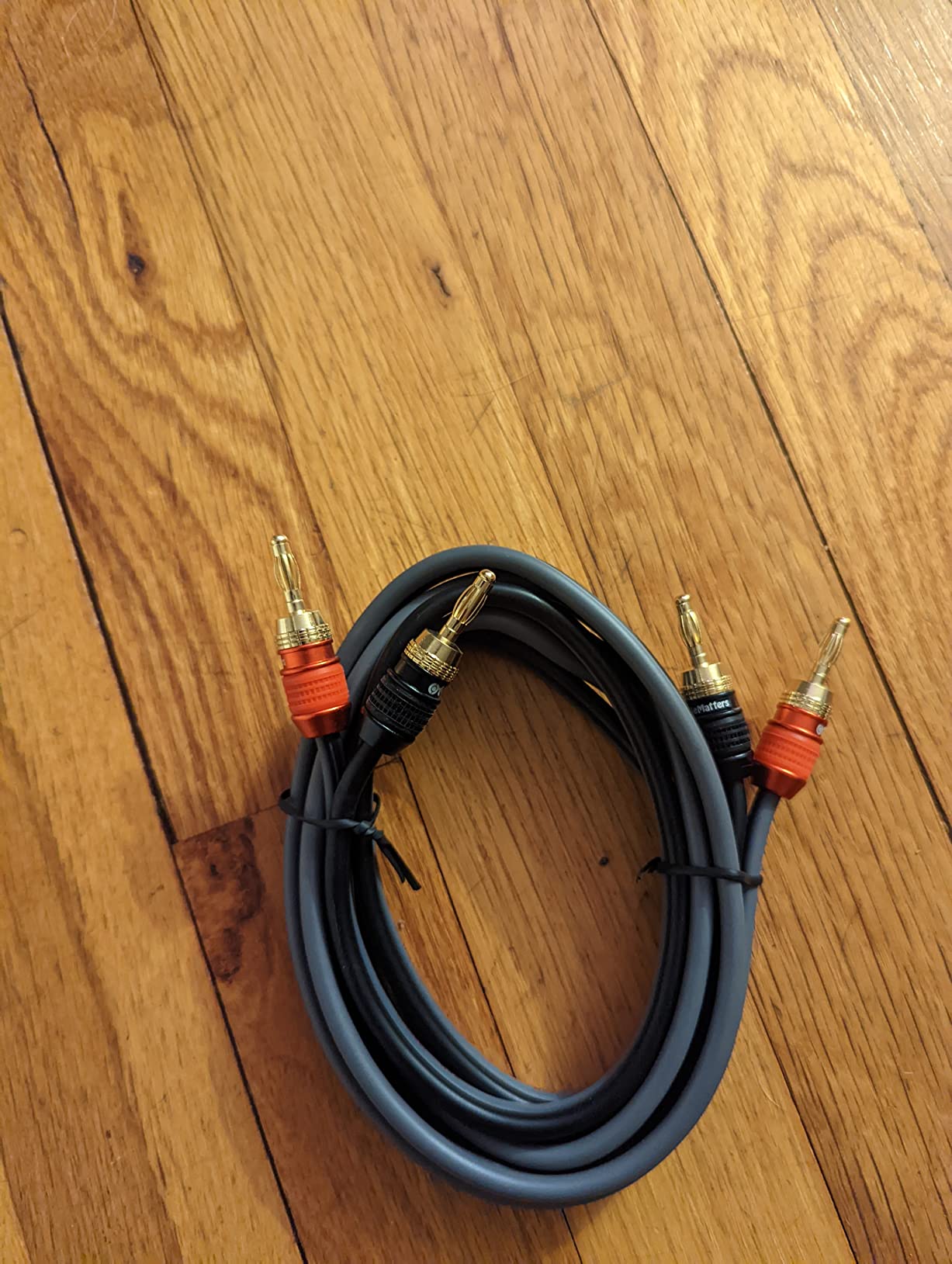 Cable Matters Heavy Duty 12 AWG Speaker Wire, 12ft, Black | Single OFC Speaker Cable with Banana Plugs customer photo 1
