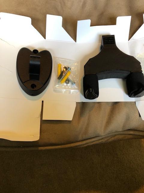 Donner Guitar Wall Mount Locking 2-Pack, Guitar Wall Hangers Auto Lock for Acoustic Electric Guitar Bass Ukulele Mandolin, Black customer photo 2