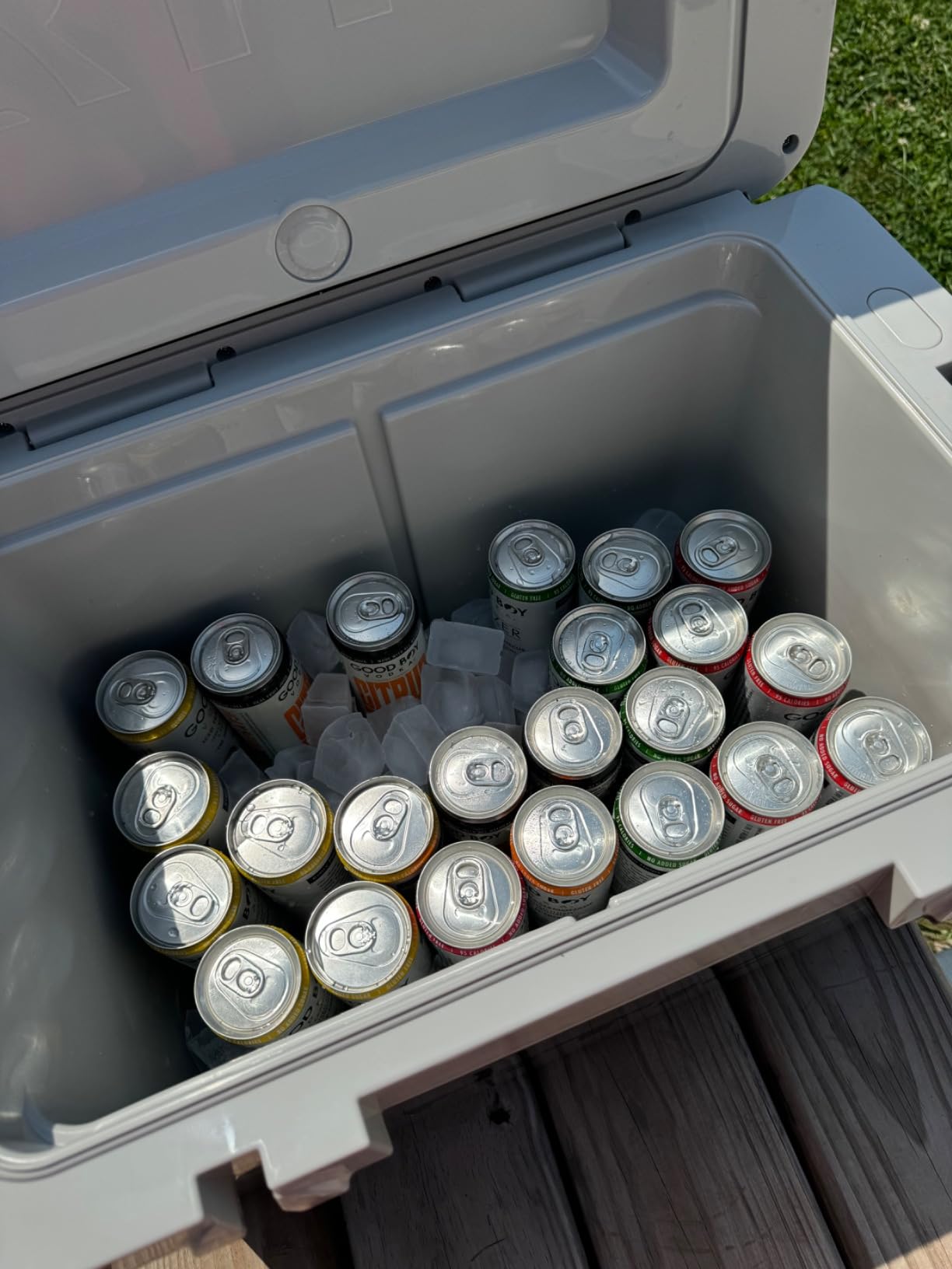 RTIC 32 QT Ultra-Light Hard Cooler | Portable Hard Ice Chest Box for Beach, Drinks, Camping, Picnic, Fishing, Boat, Barbecue, 30% Lighter Than Rotomolded customer photo 1