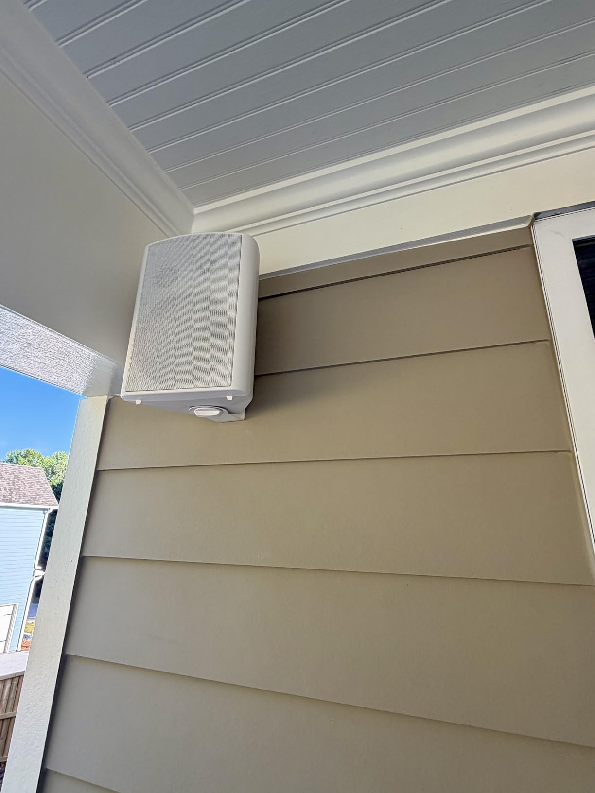 Herdio 6.5 Inch 400W Outdoor Speakers Wired Waterproof with Powerful Bass, Wall Mount Speakers for Patio Garage Covered Deck, All-Weather (Pair, Black) customer photo 1