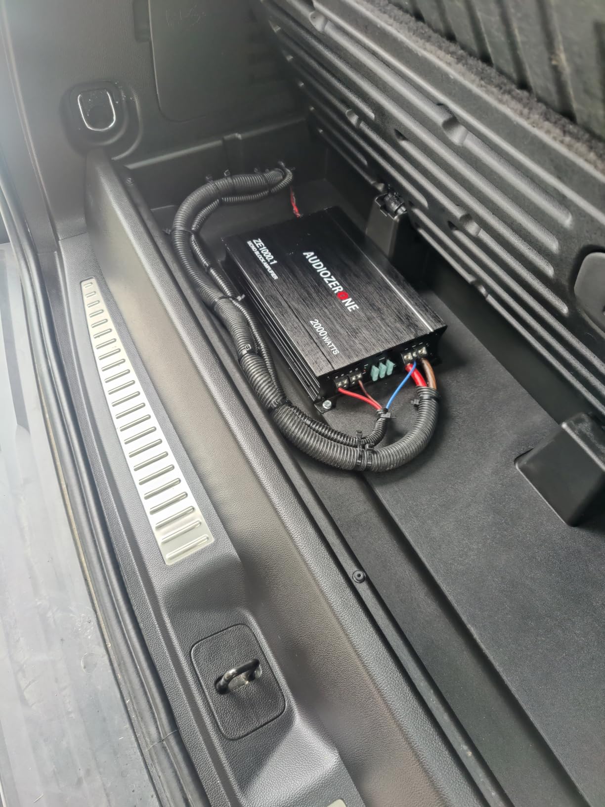 Car Audio Amplifier ZE1000.1 2000W Monoblock Class D MOSFET Subwoofer Audio, 1-4 Ohm Stable, Low Pass Crossover, Mosfet Power Supply, Stereo customer photo 1