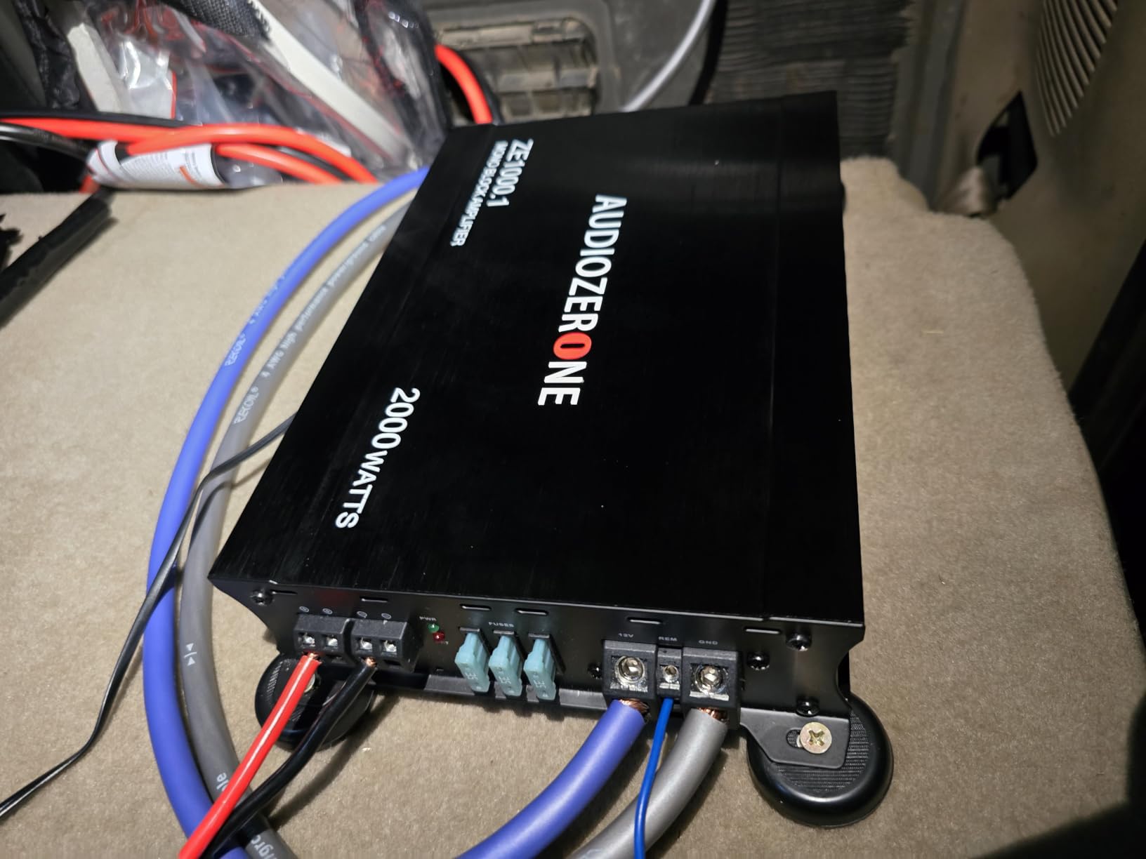 Car Audio Amplifier ZE1000.1 2000W Monoblock Class D MOSFET Subwoofer Audio, 1-4 Ohm Stable, Low Pass Crossover, Mosfet Power Supply, Stereo customer photo 2