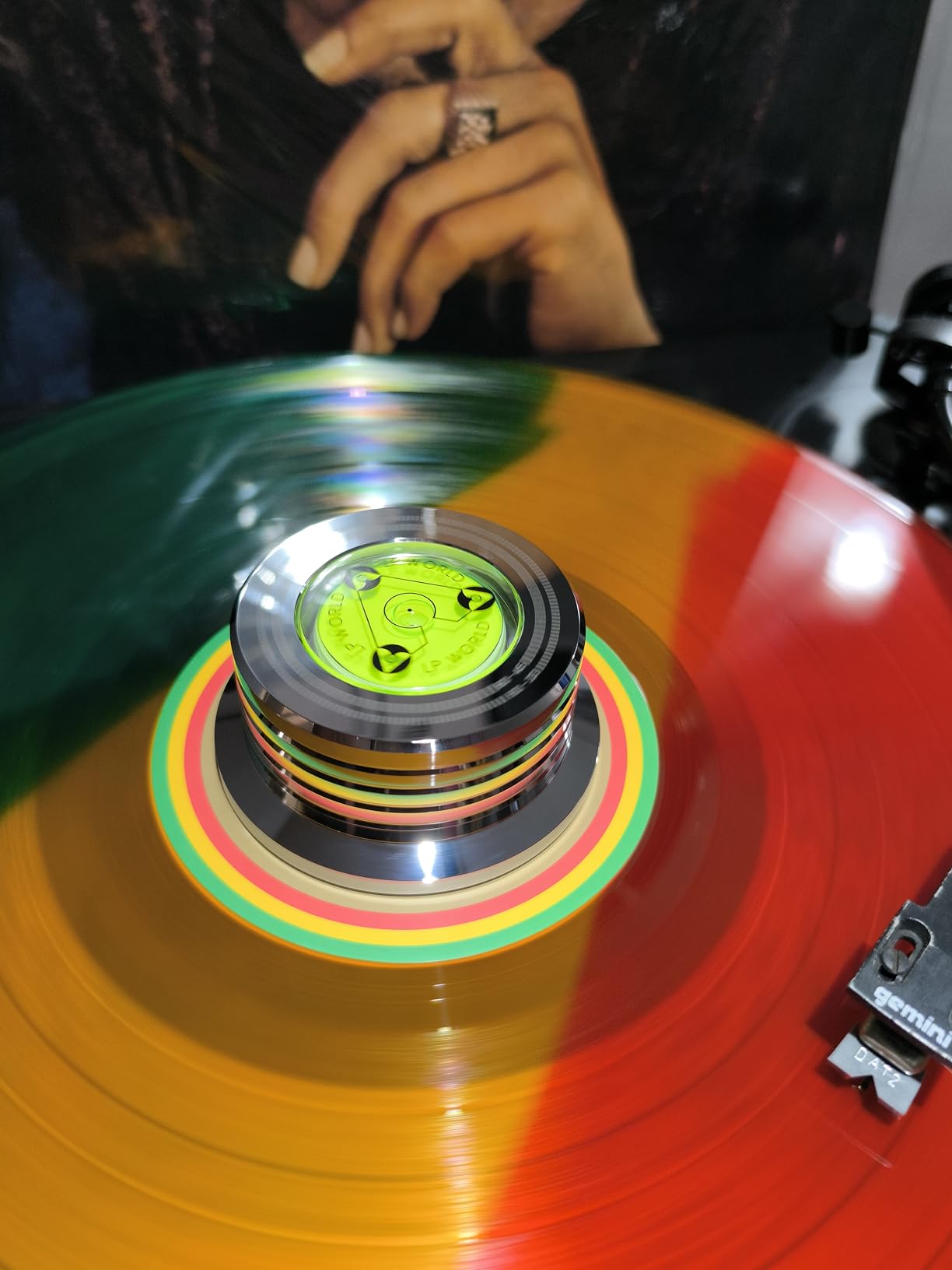 QWORK Record Weight Phono Disc Stabilizer, 60HZ Record Weight Stabilizer, with Bubble Leveling (60Hz, Silver) customer photo 2