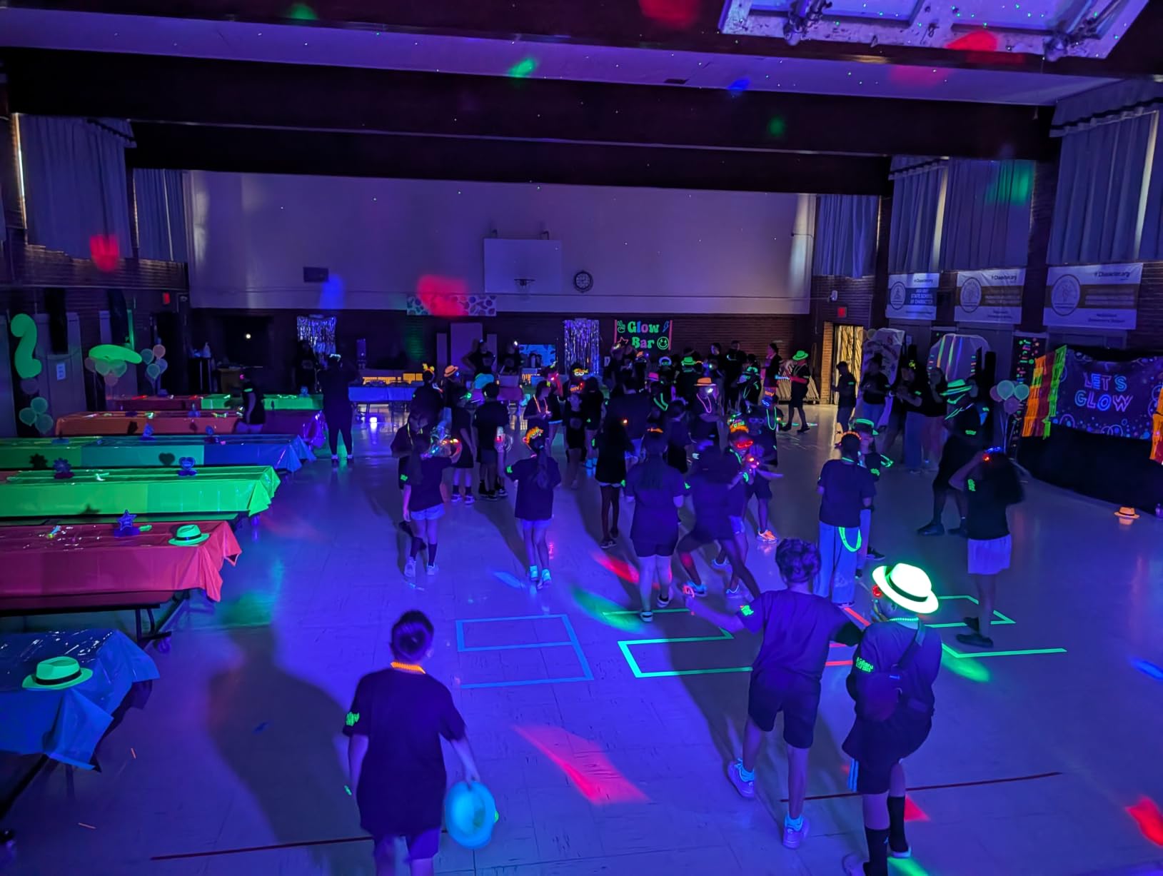 U'King Black Lights for Glow Party 72W UV 36LED Blacklight Glow in The Dark Black Light Strobe with Remote Control DMX Portable for Tapestry, Church, Parties, Birthday, DJ Bars, Nightclubs customer photo 1