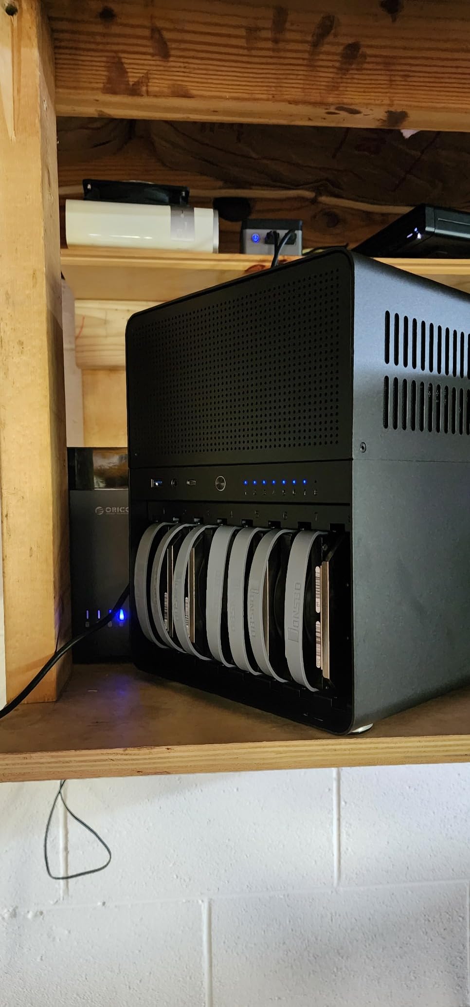JONSBO N3 Mini-ITX NAS PC Chassis, ITX Computer Case, 8 HDD+1 SSD Disk Bays NAS Mini Aluminum customer photo 2