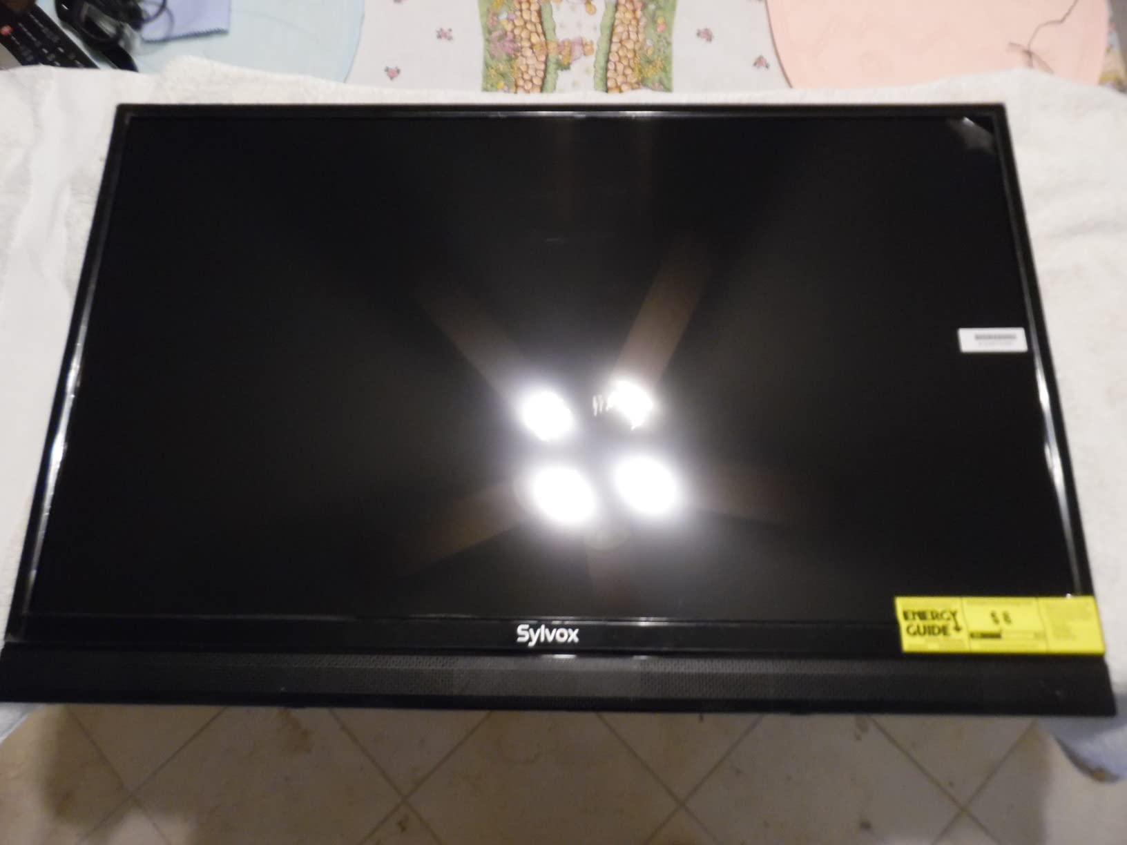 SYLVOX 32 inch RV TV, 12V TV for RV Camper, 1080P Smart TVs Flat Screen customer photo 1