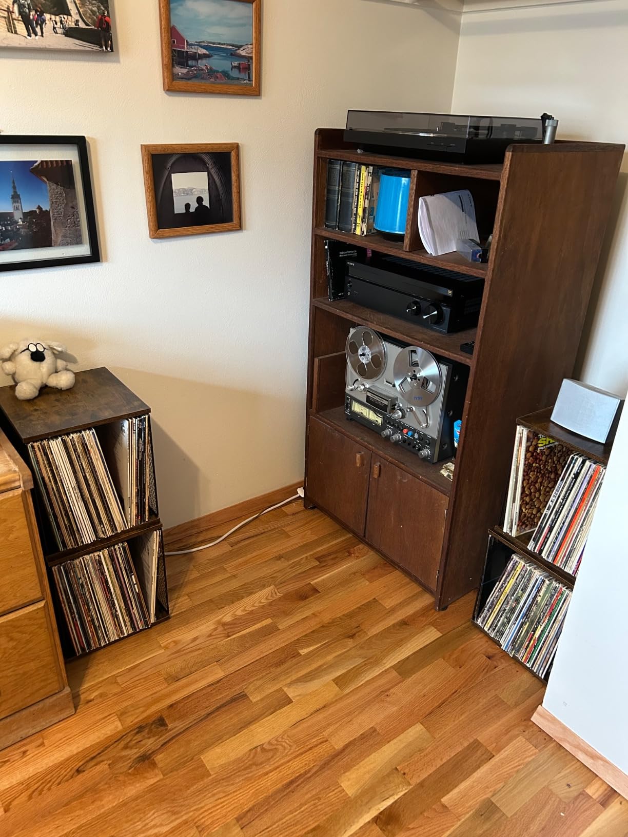 2 Cubes Record Holder Shelf Storage Furniture - DIY Stackable 80-110 Vinyl Album Visualize Storage Box Cube - Natural Wooden Organizer Crate Cabinet customer photo 1