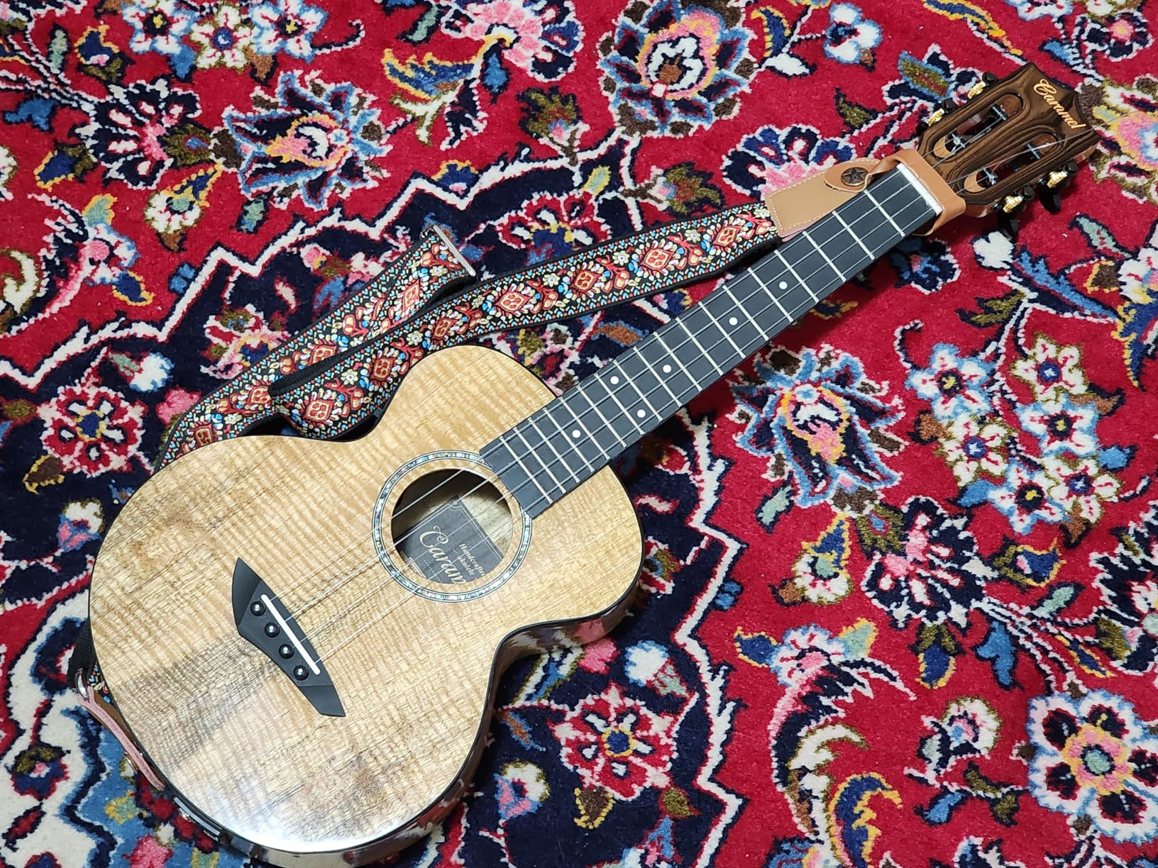 Glossy All Solid Mango Tenor Acoustic Electric Ukulele customer photo 1