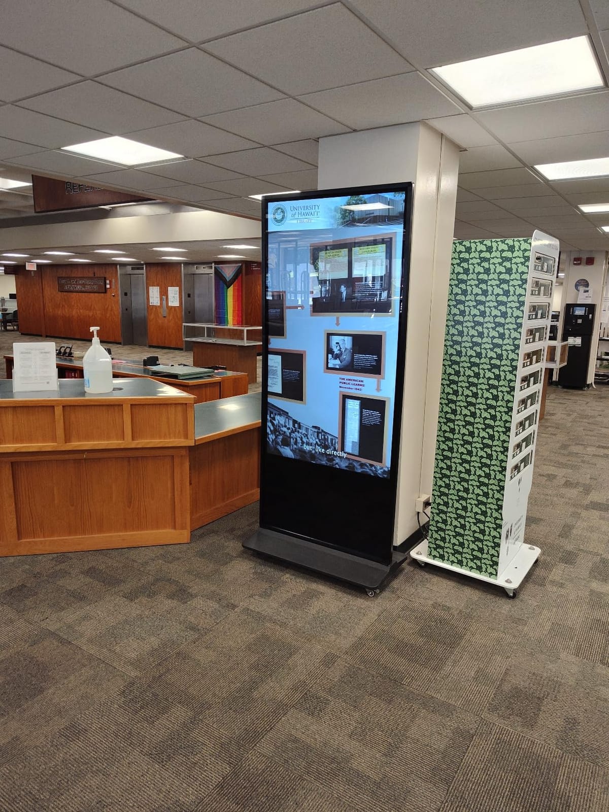 65 inch Indoor Digital Signage 4K Touchscreen, CMS Software, IPS Floor Standing Digital Kiosks Interactive Displays with WiFi HDMI/USB Input Auto AD Player, Android OS Black customer photo 1