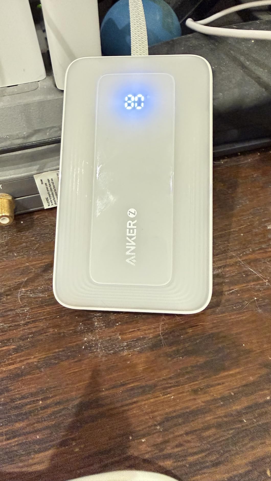 Anker Power Bank, 10,000mAh 30W with USB-C Travel Essential Portable Charger | 30W Portable Charger with USB-C Input and Output for iPhone 17 / 16, Galaxy, and More (Black) customer photo 1