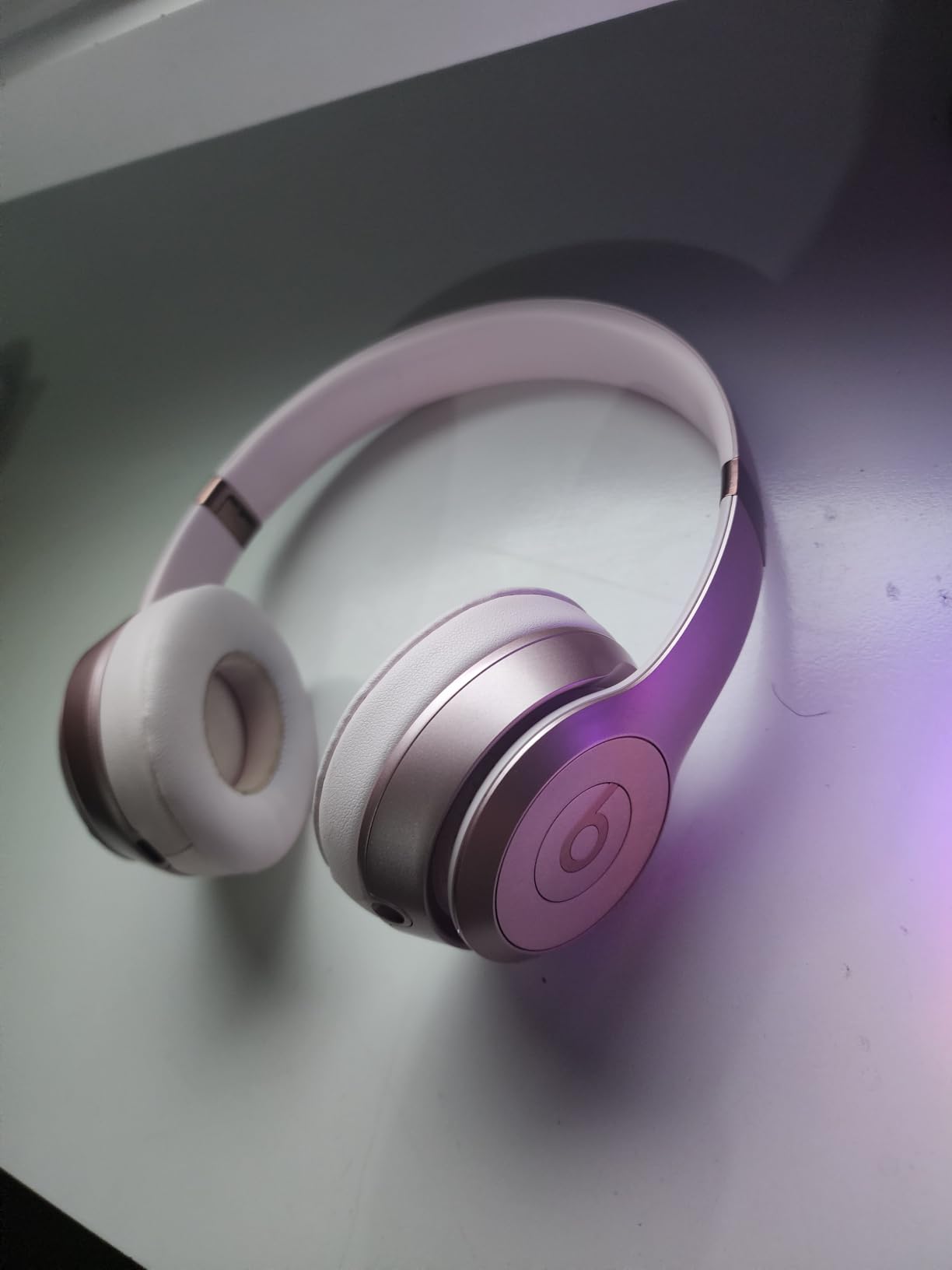 Beats Solo 4 - Wireless On-Ear Bluetooth Headphones, Up to 50-Hour Battery Life, Ultra-Lightweight Comfort, Powerful and Balanced Sound, Apple & Android Compatible - Slate Blue customer photo 1