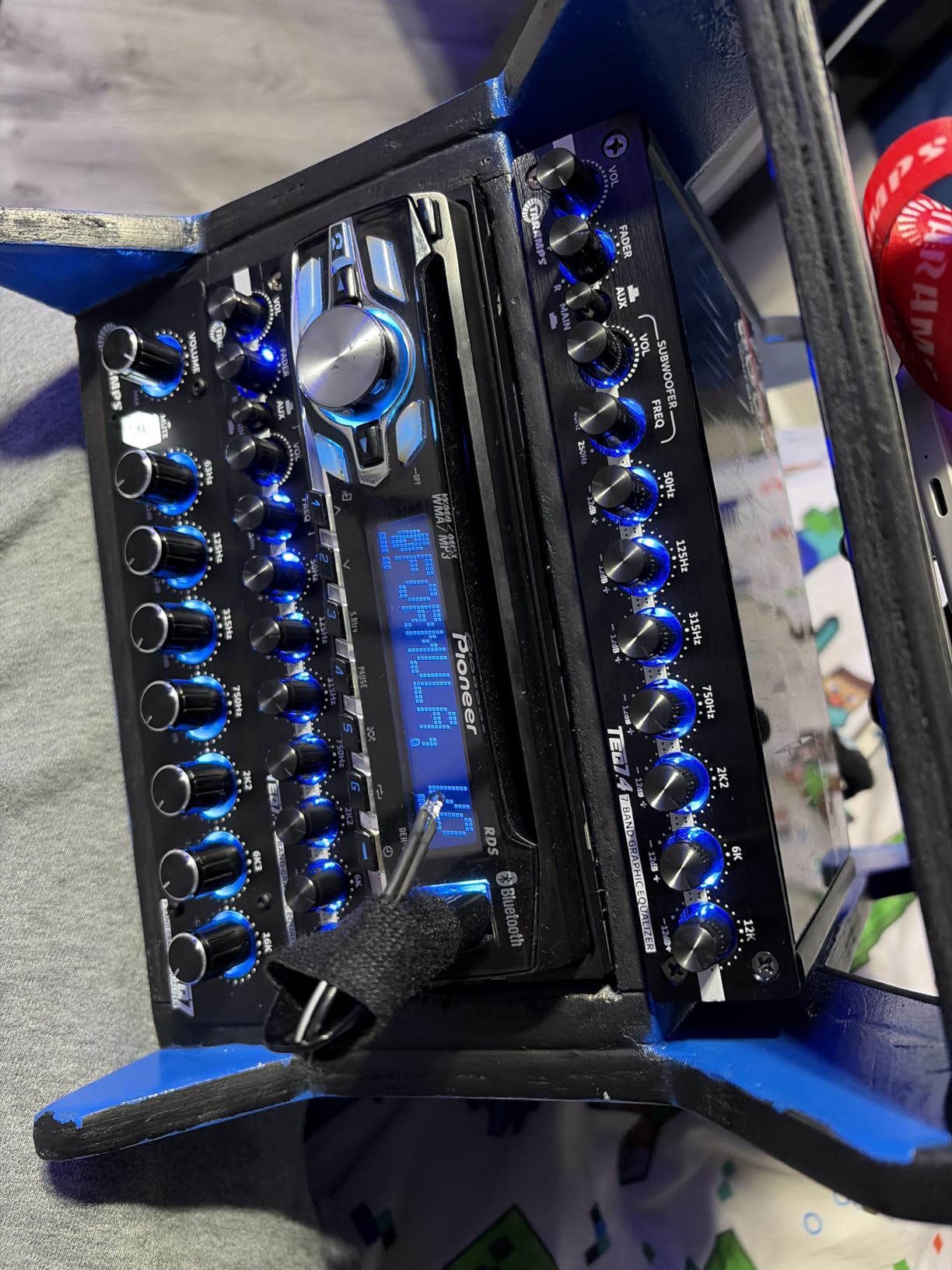Taramps TEQ 7.4 Stereo 7-band Graphic Equalizer Car Audio Rca Input/Output, Auxiliary Gain, Fader Control 2 Input Channel 3 Output Channel, Blue LED Sound Equalizer customer photo 1