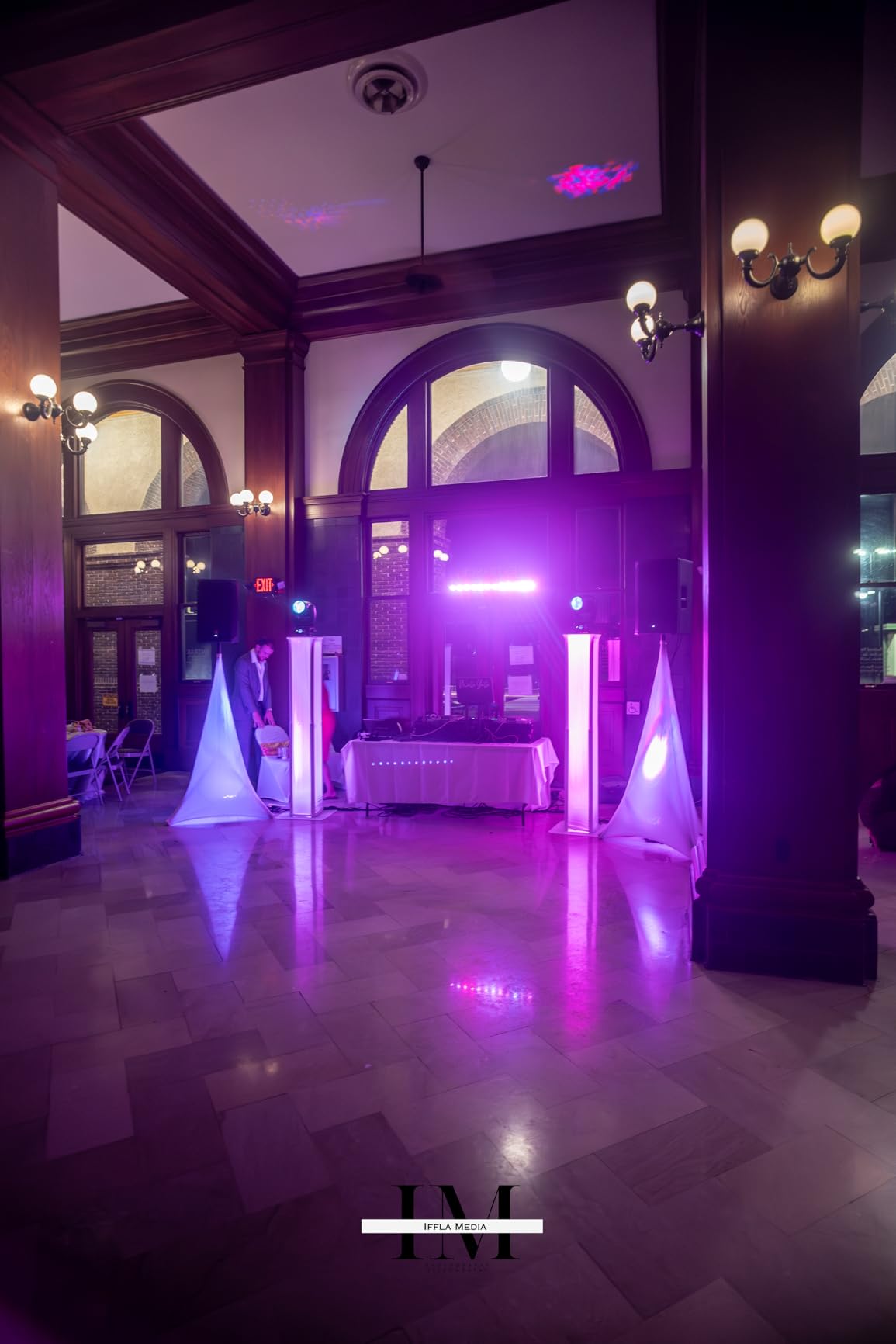 Rechargeable Par Lights Uplights RGBWA+UV 6-in-1 LED Battery Powered Stage Lights with Remote & DMX Control, Sound Activated for Festivals, Weddings, Bars, Churches, DJ customer photo 1