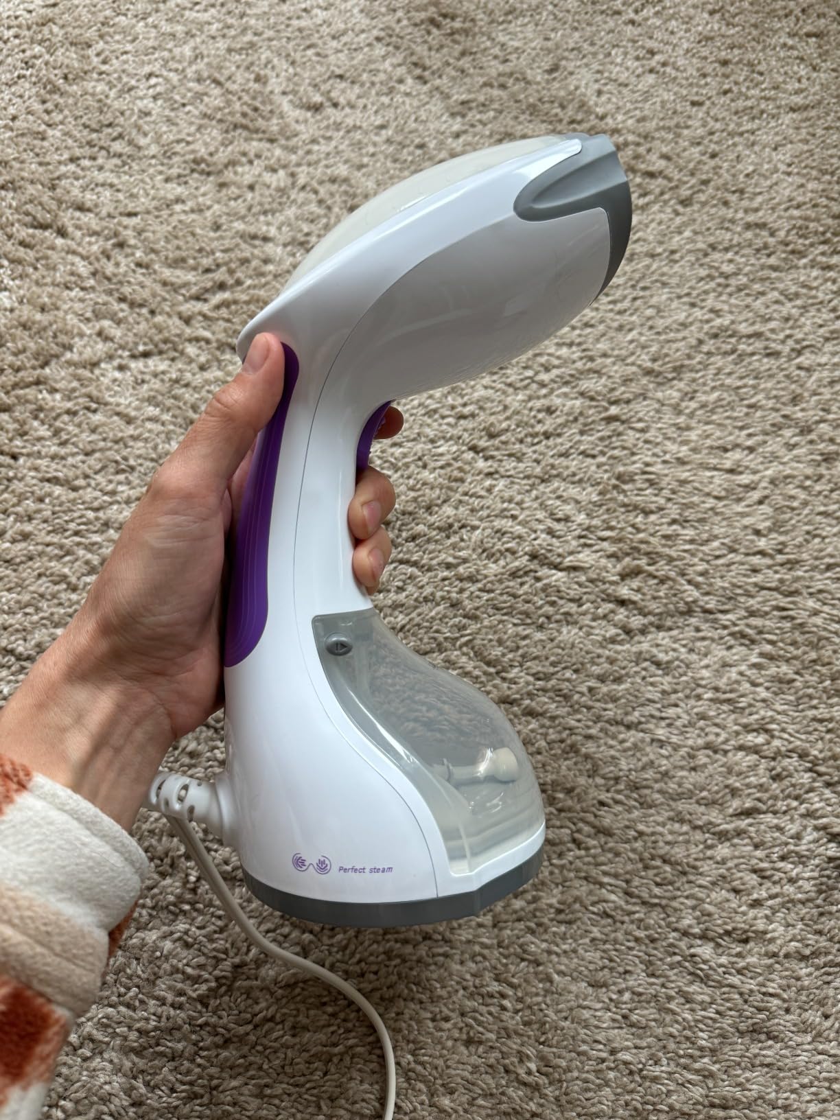 BEAUTURAL Travel Steamer for Clothes, Dual Voltage for Worldwide Use, 1000W | Portable and Handheld Garment Fabric Wrinkle Remover with Ceramic Heating Plate, Fast 30-second Heat-up customer photo 1