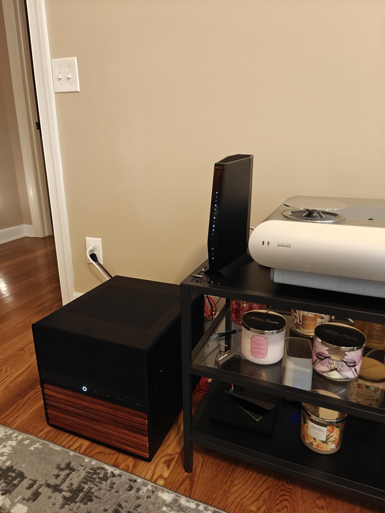JONSBO N5 NAS PC Case, E-ATX, 12HDD+4SSD Drive Bay, Supports Max. 4 GPU, Solid Wood Veneer Home Server Case customer photo 2