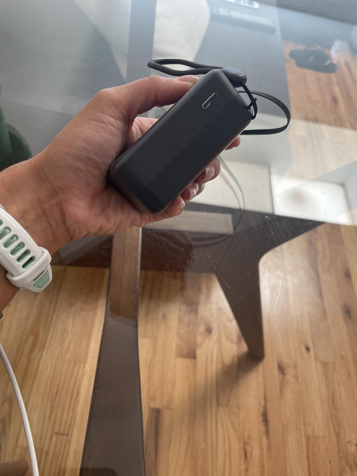 Anker Nano Power Bank, 45W 10,000mAh Portable Charger, iPhone Battery Pack | Built-In Retractable USB-C Cable, for iPhone 17 / 16 Series, iPad, Galaxy, Pixel, and More, Compact Travel Design customer photo 1