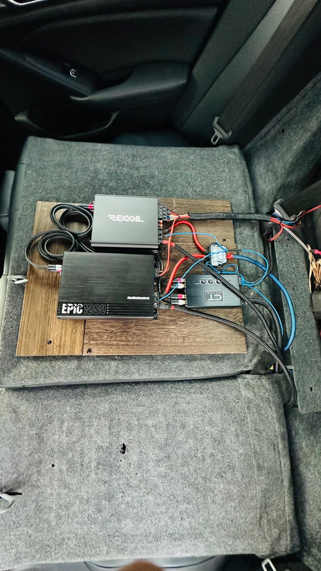 AudioControl EPIC1000 Monoblock Amplifier Car Audio 1000W RMS, Compact Class D Subwoofer Amplifier, Low Pass & Subsonic Filter, Epic Boost Bass Equalizer, Includes Bass Knob for Amp, Epicenter Link customer photo 2