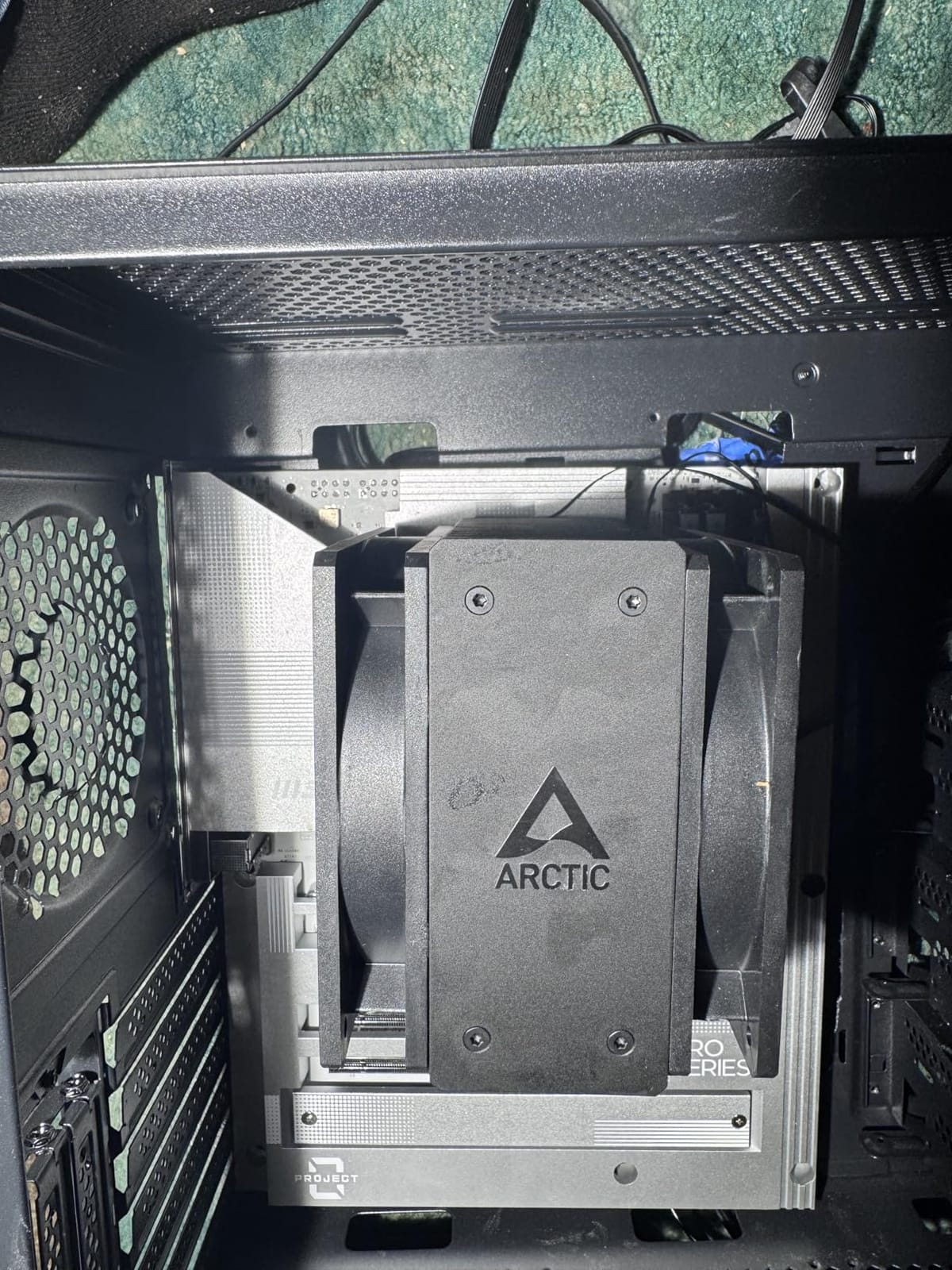 Rosewill Helium NAS ATX Mid Tower Computer Case, Mesh Panel, 4 x 140mm PWM Fans, Supports up to 13 Hard Drives customer photo 1