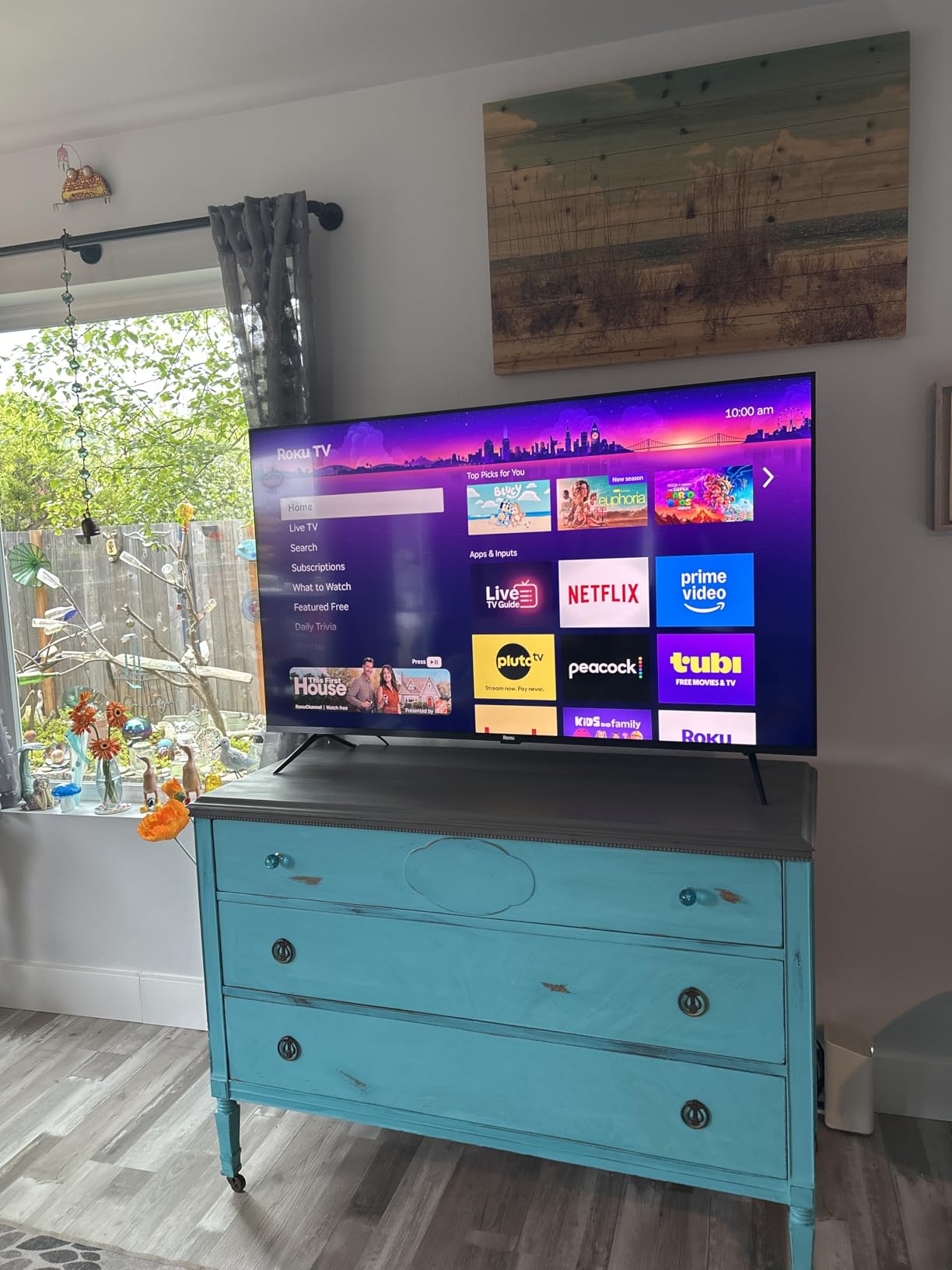 Roku 55-Inch Plus Series Smart TV - 4K QLED Mini-LED TV - RokuTV | Flat Screen Television with Dolby Vision & Wi-Fi for Streaming Live Local News, Sports - Enhanced Voice Remote customer photo 1